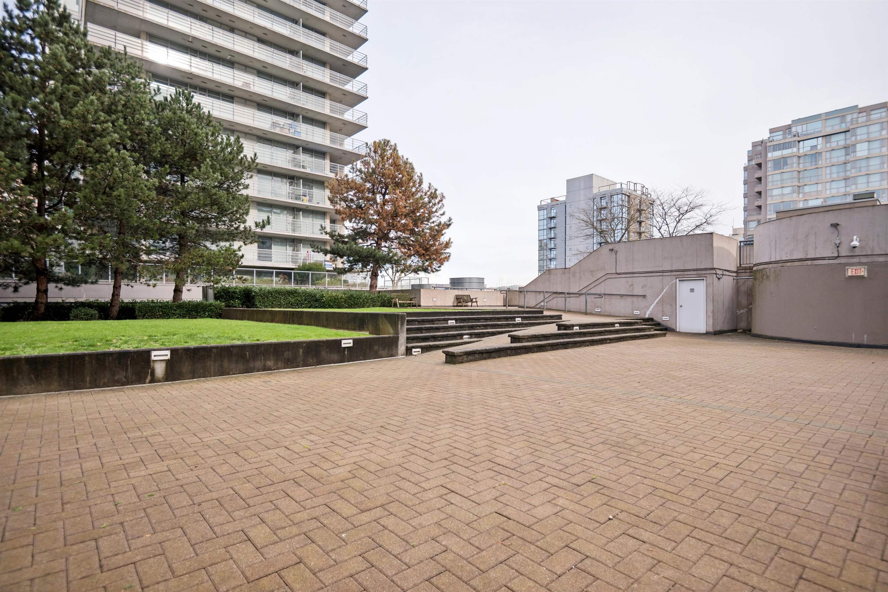 511 8033 SABA ROAD Unit: 511