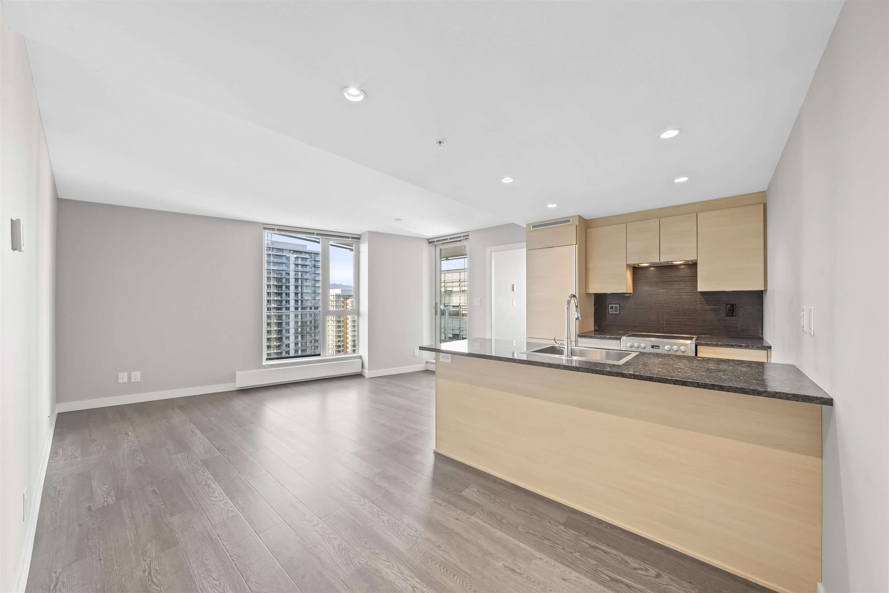 2007 488 SW MARINE DRIVE Unit: 2007