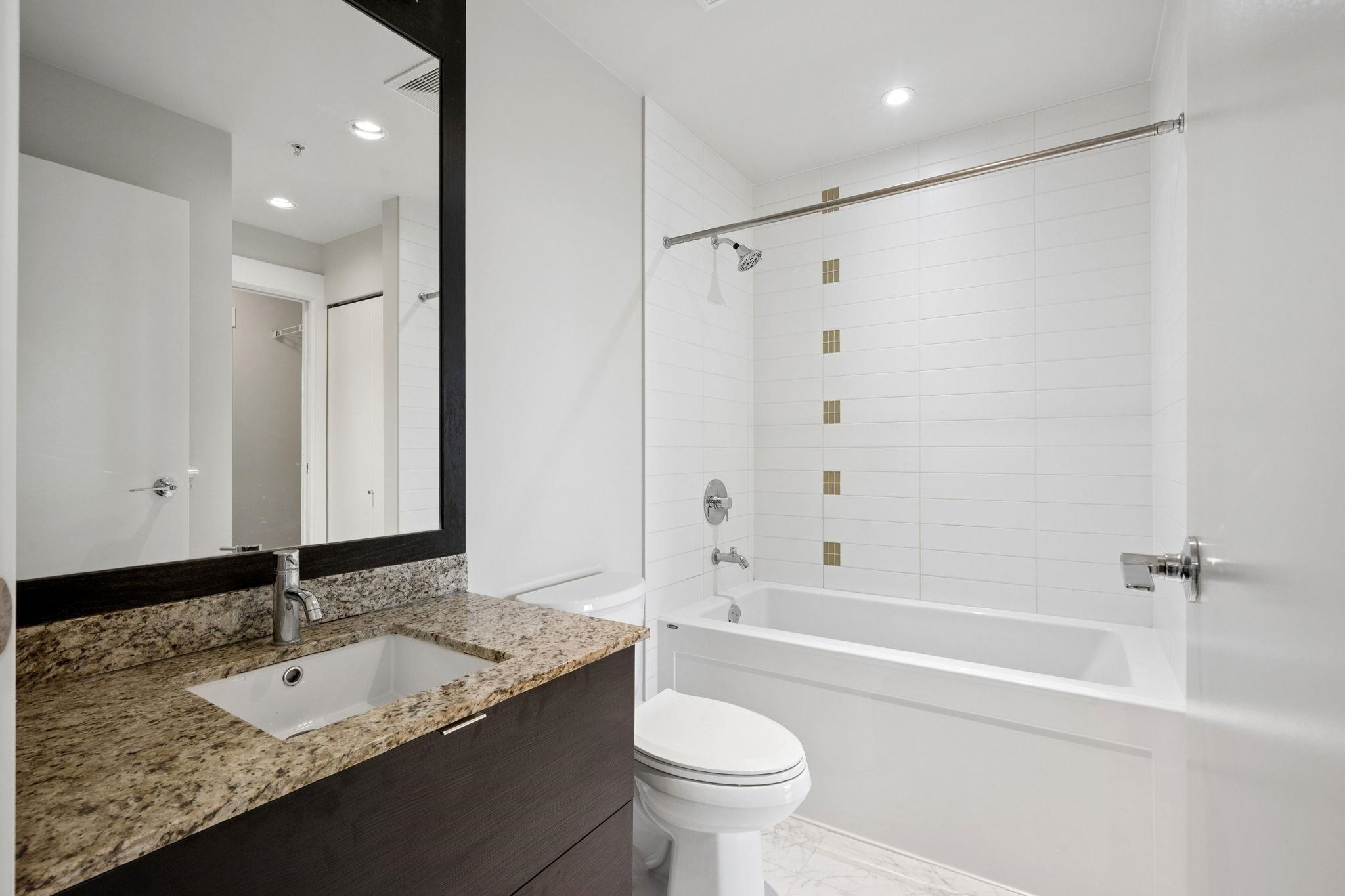 1201 7088 18TH AVENUE Unit: 1201