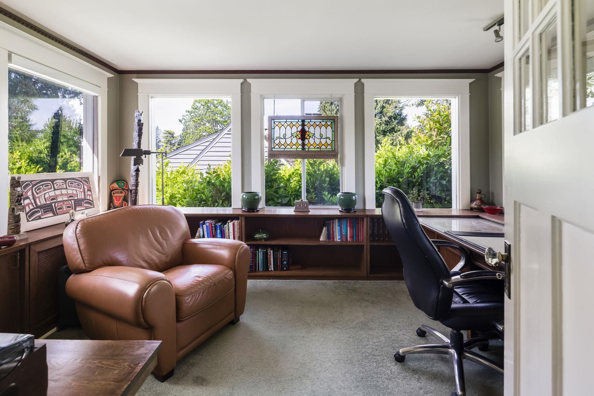 5425 ANGUS DRIVE