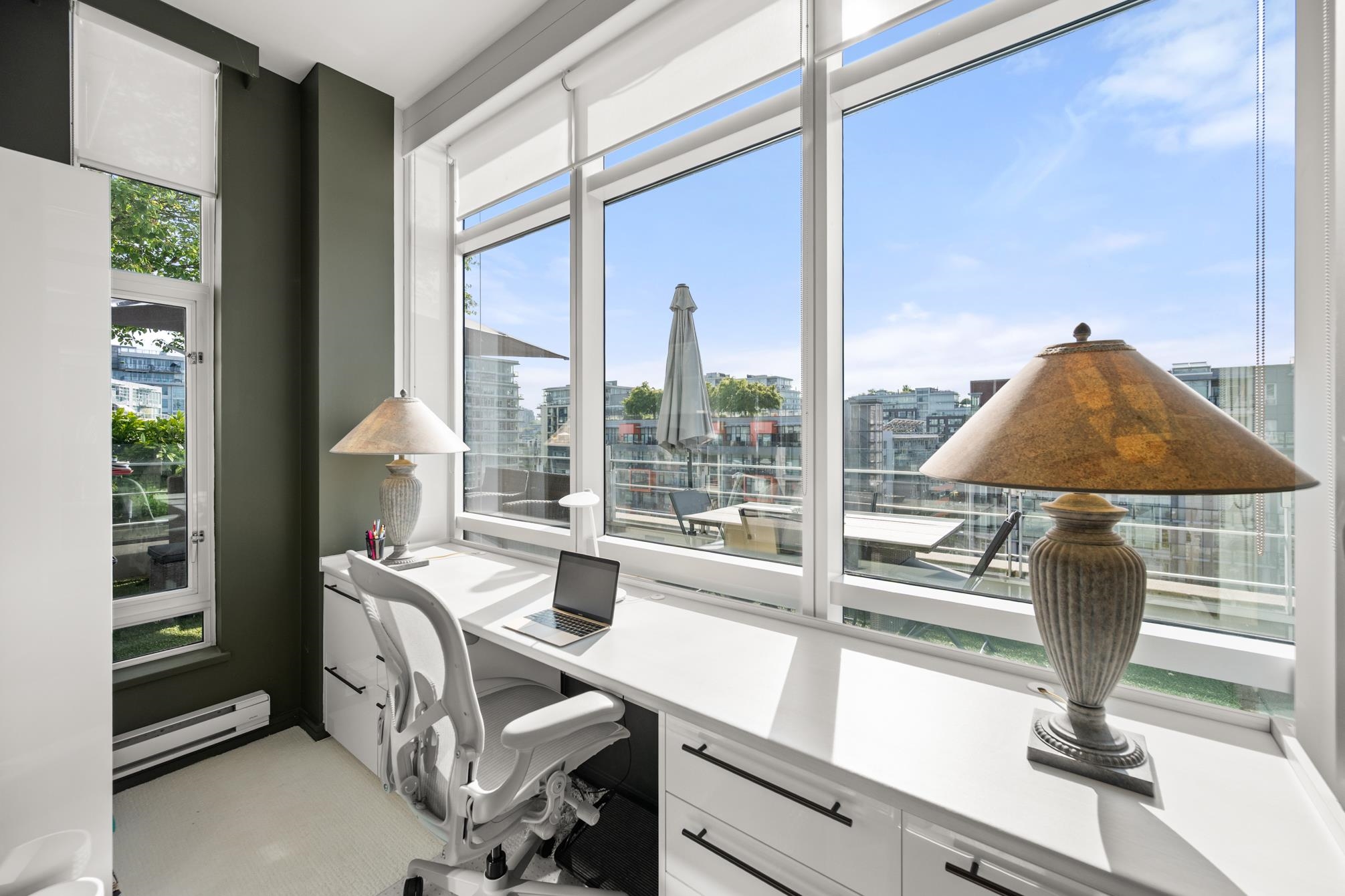 801 77 WALTER HARDWICK AVENUE Unit: 801