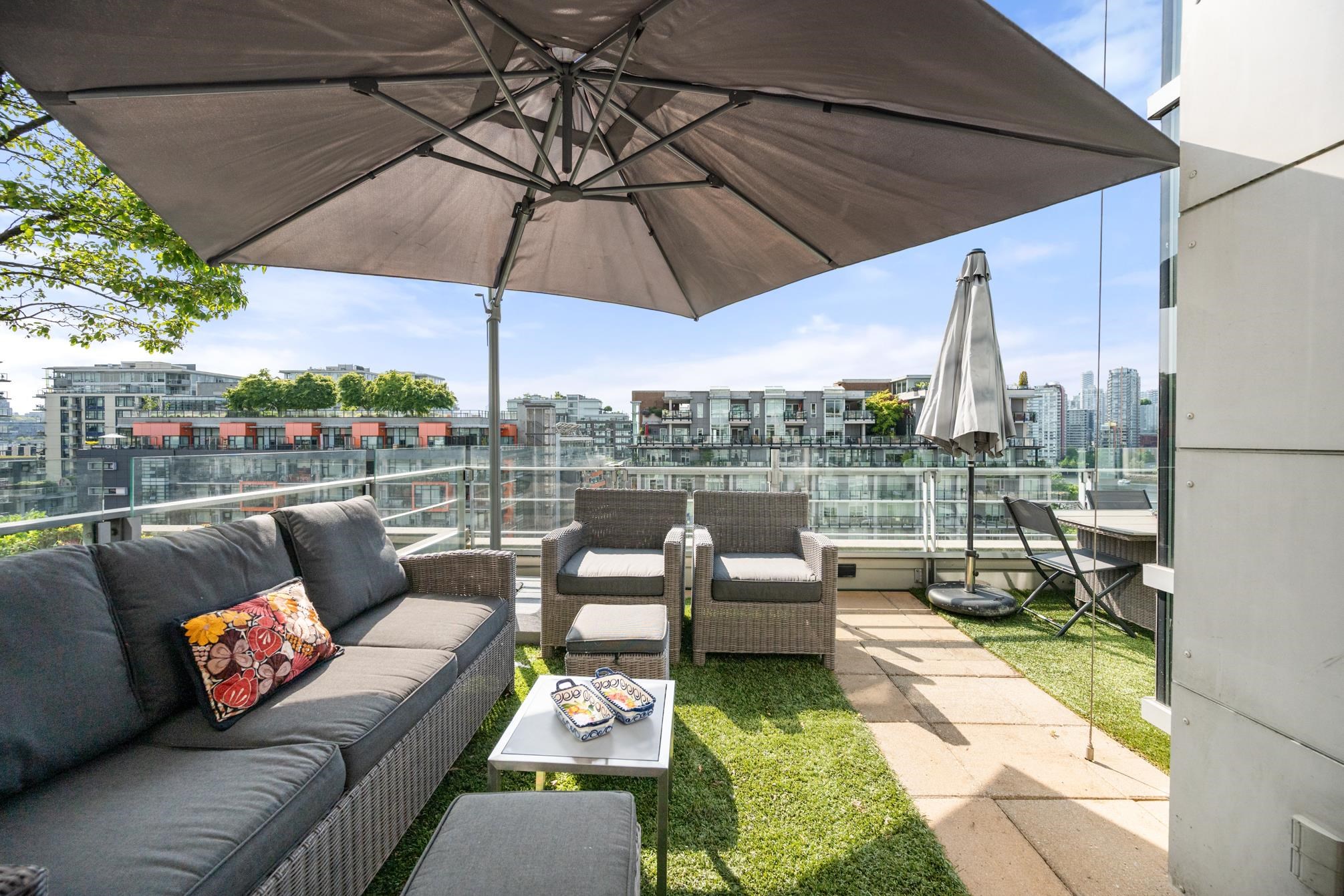 801 77 WALTER HARDWICK AVENUE Unit: 801
