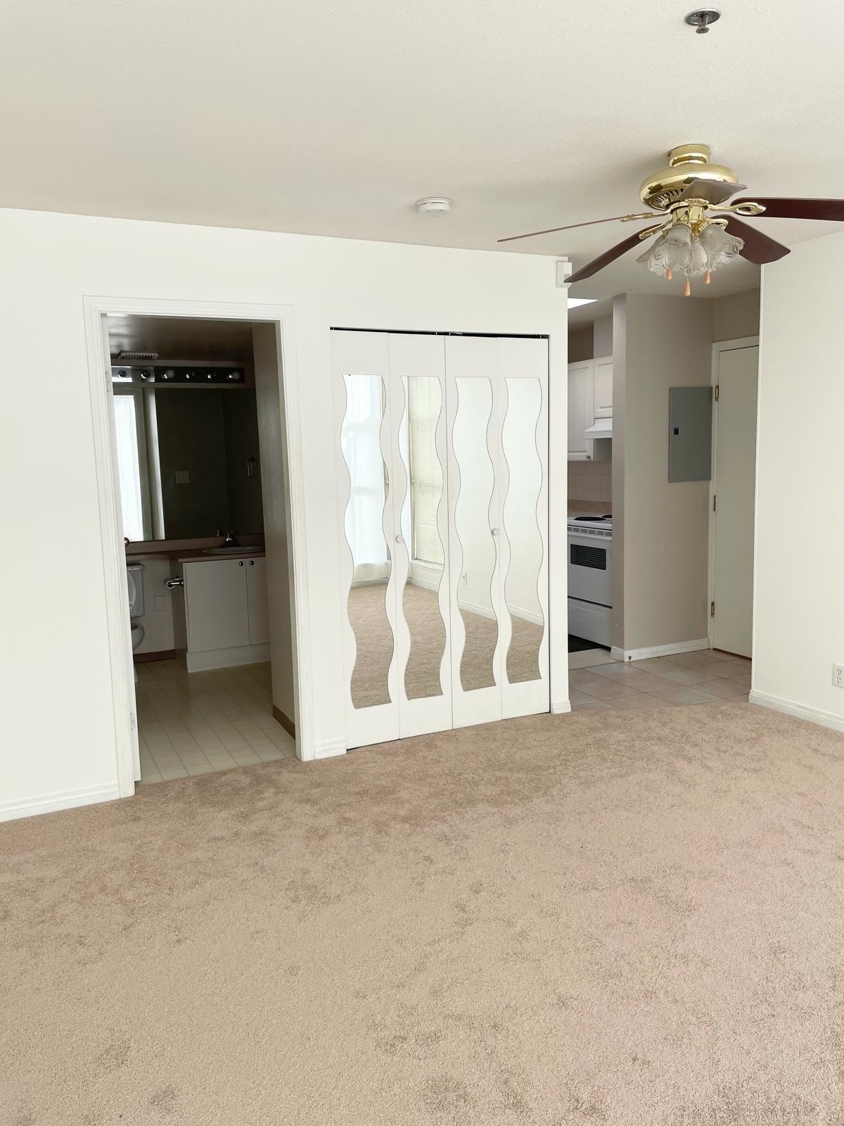 PH3 4113 FRASER STREET Unit: PH3