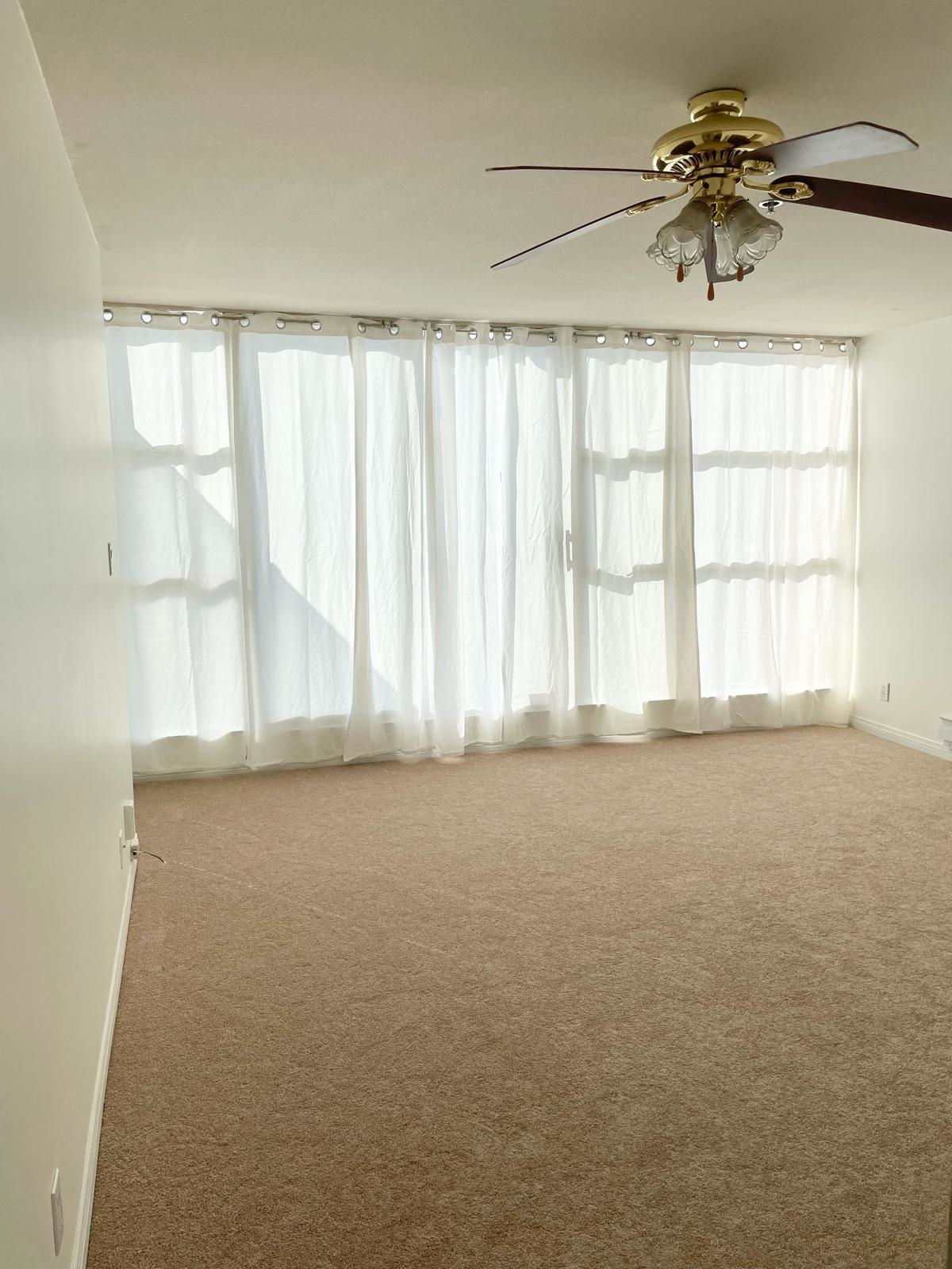 PH3 4113 FRASER STREET Unit: PH3