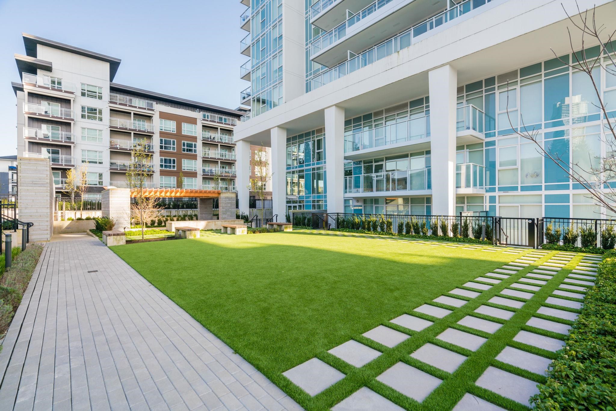 1808 525 FOSTER AVENUE Unit: 1808