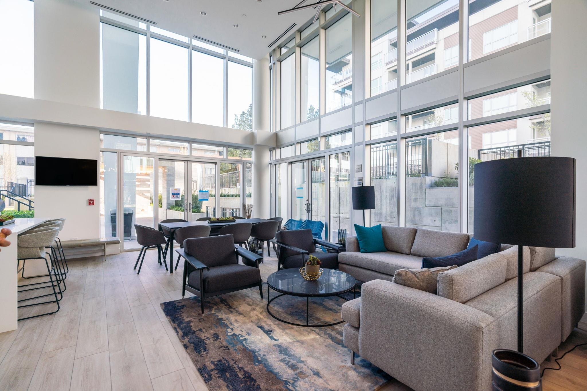 1808 525 FOSTER AVENUE Unit: 1808