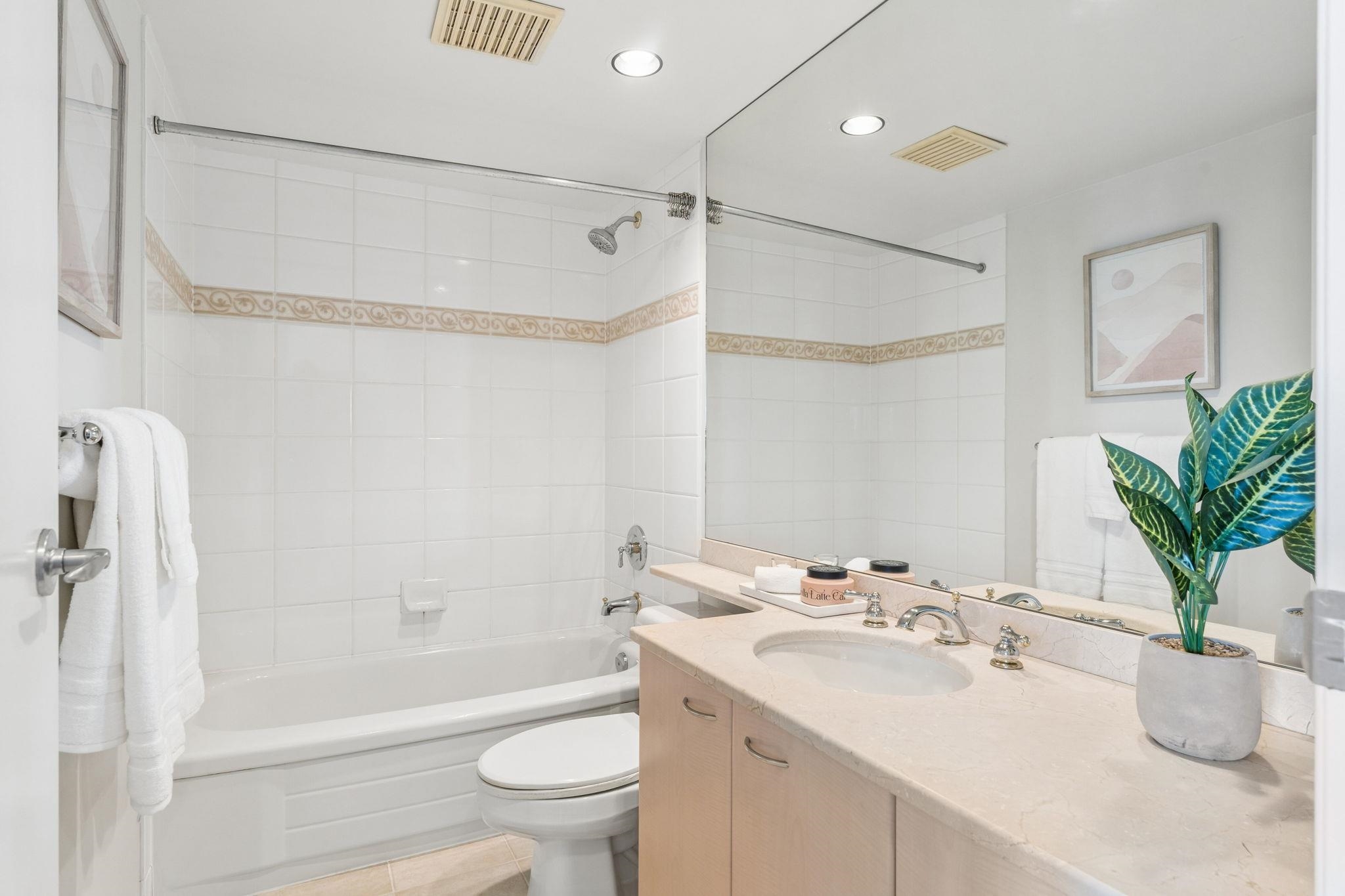 1907 1331 ALBERNI STREET Unit: 1907