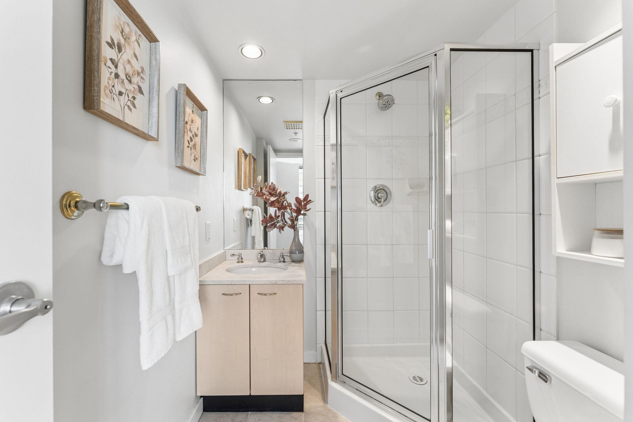 1907 1331 ALBERNI STREET Unit: 1907