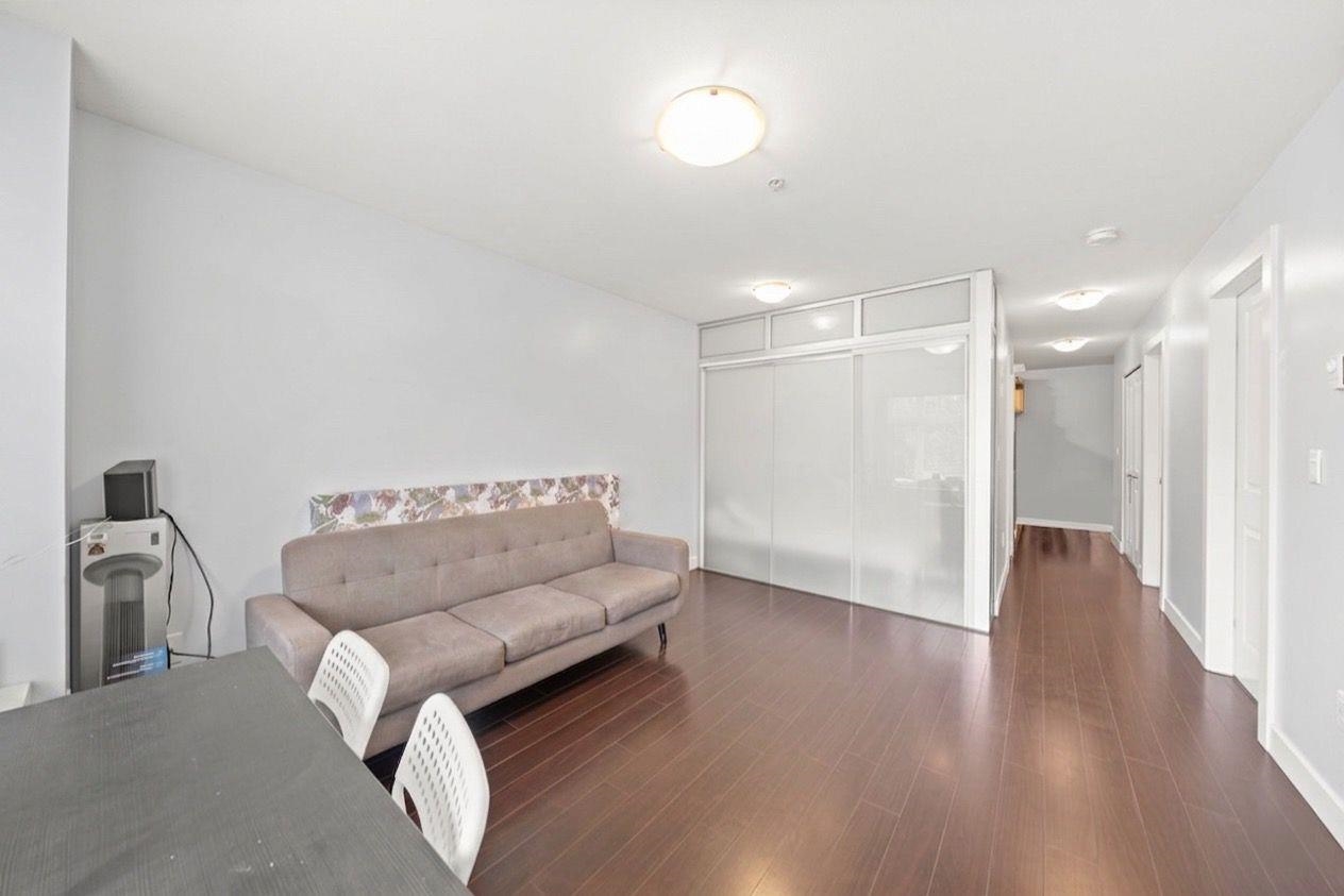303 2745 E HASTINGS STREET