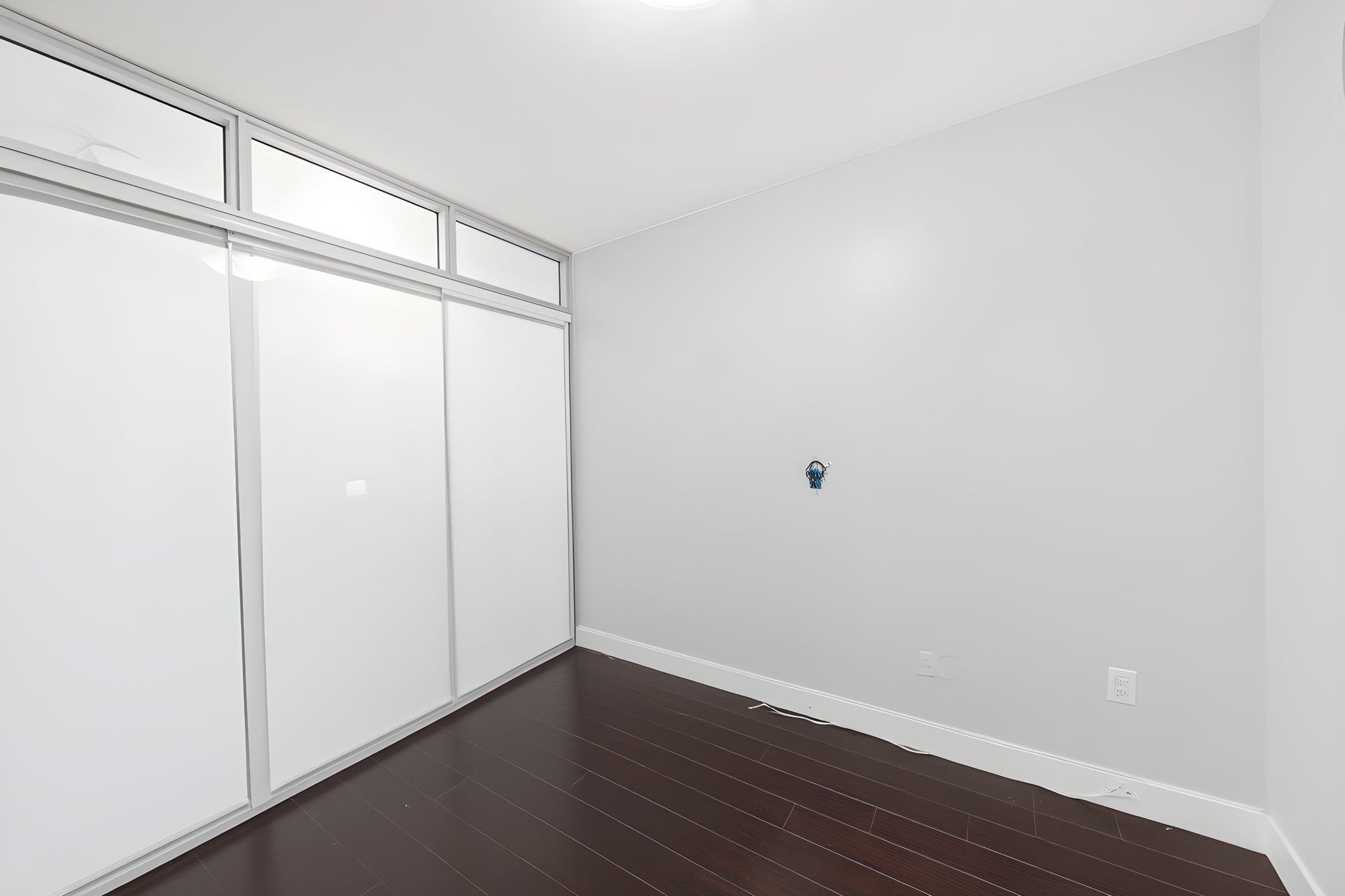 303 2745 E HASTINGS STREET