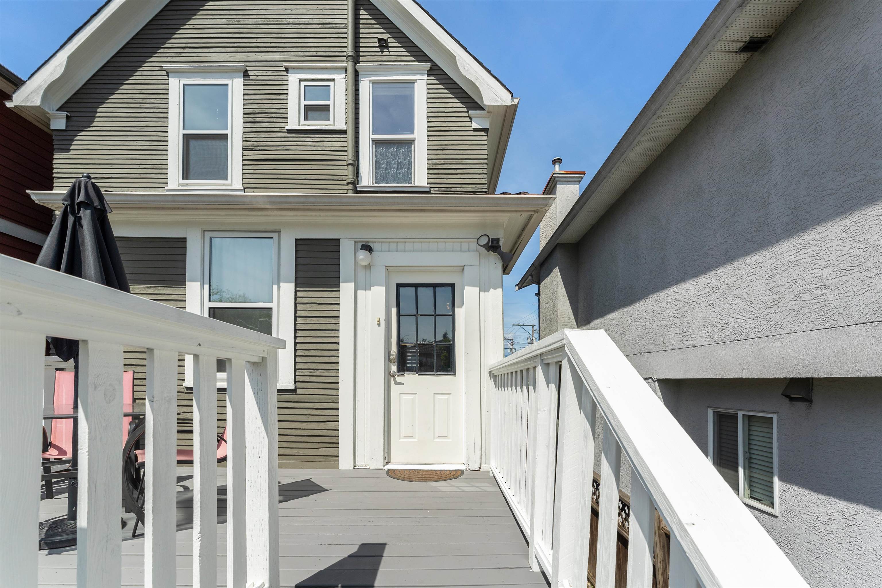 178 E KING EDWARD AVENUE