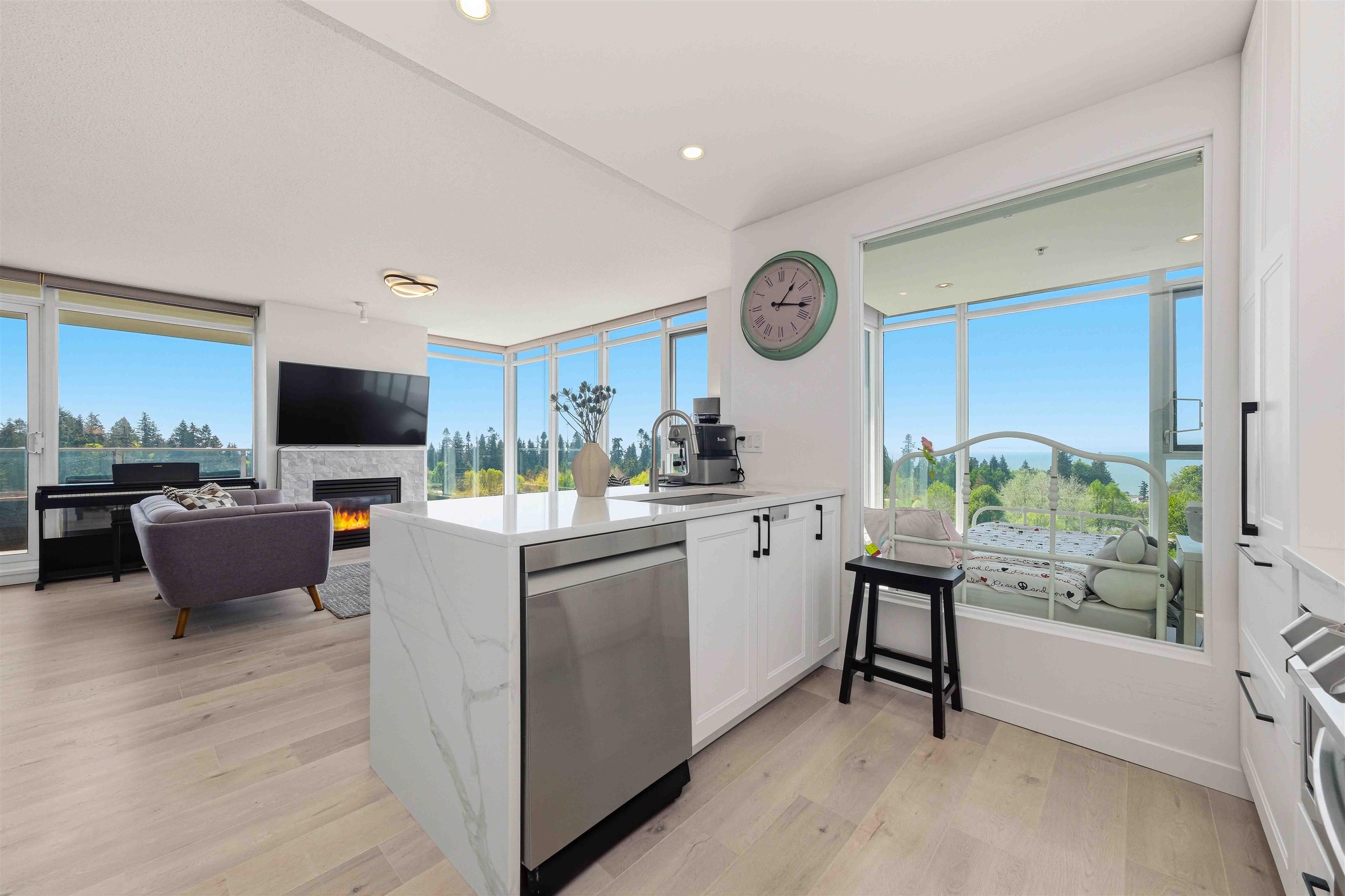 905 2688 WEST MALL Unit: 905