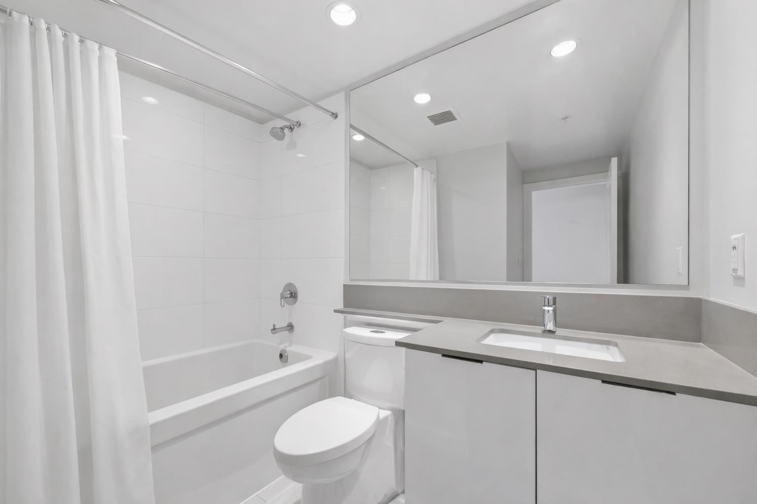 606 2388 MADISON AVENUE Unit: 606