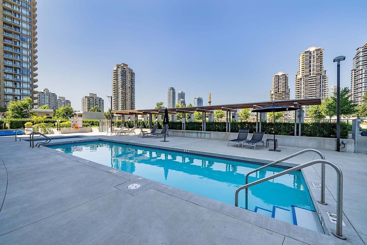 606 2388 MADISON AVENUE Unit: 606