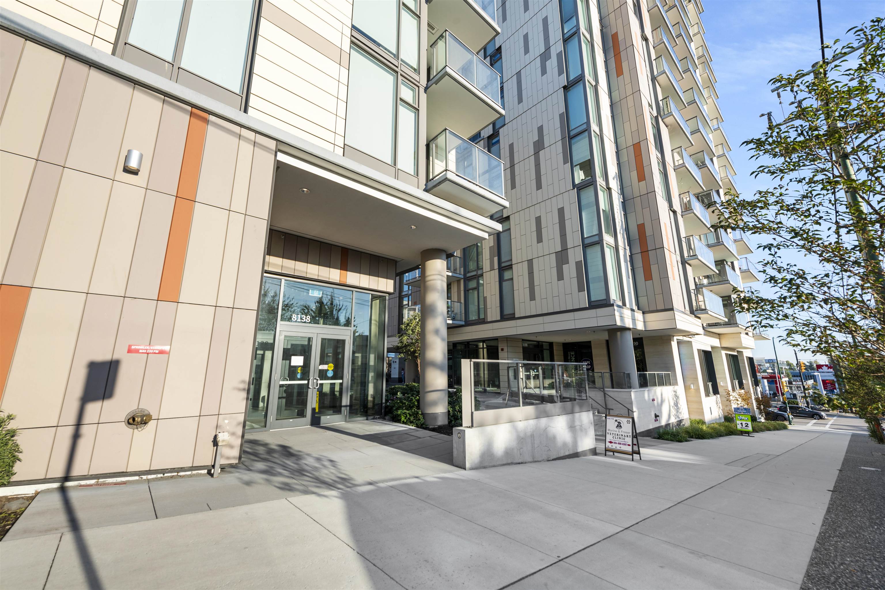 305 8138 FRASER STREET Unit: 305