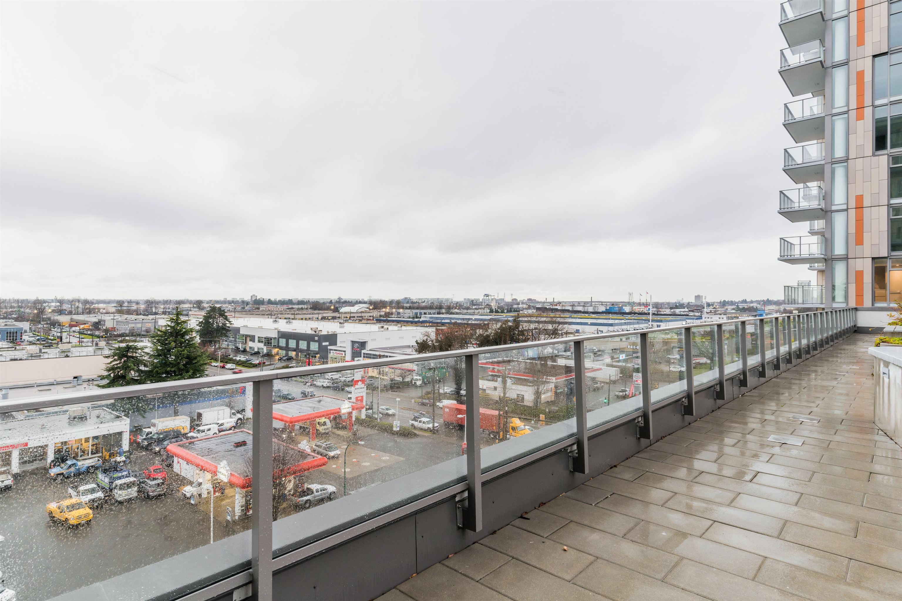 305 8138 FRASER STREET Unit: 305