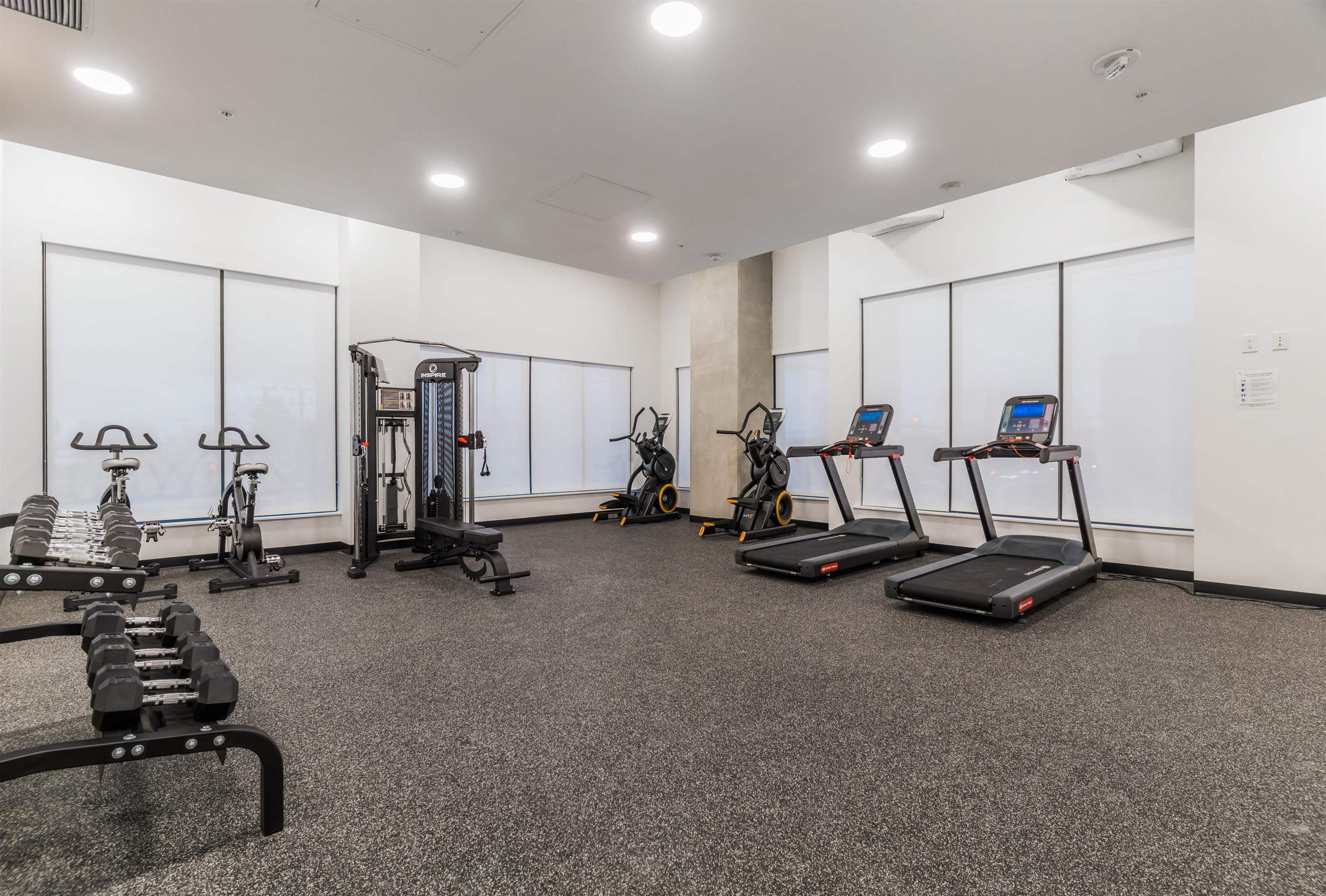 305 8138 FRASER STREET Unit: 305