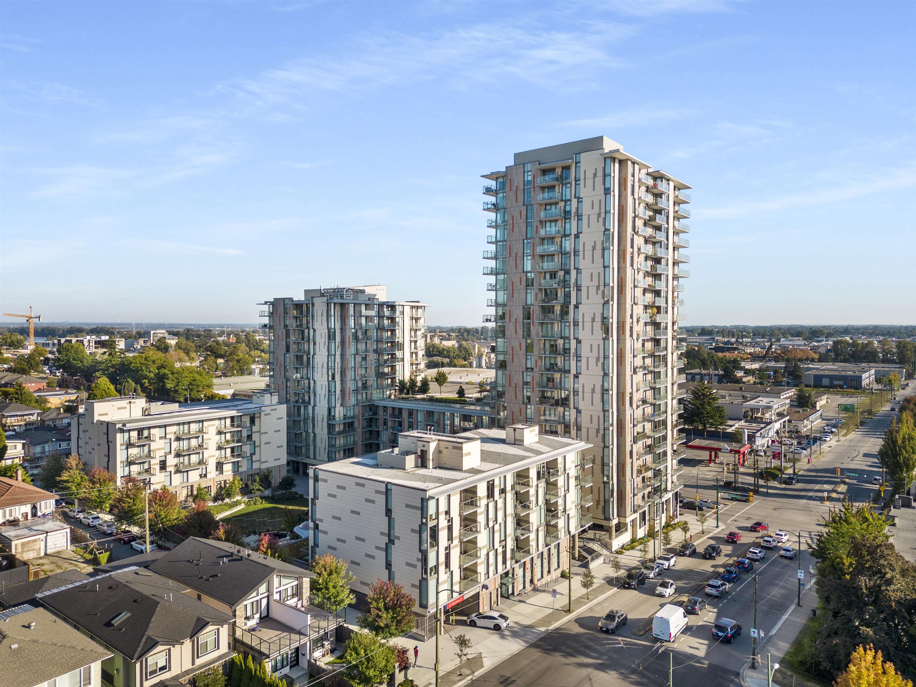 305 8138 FRASER STREET Unit: 305