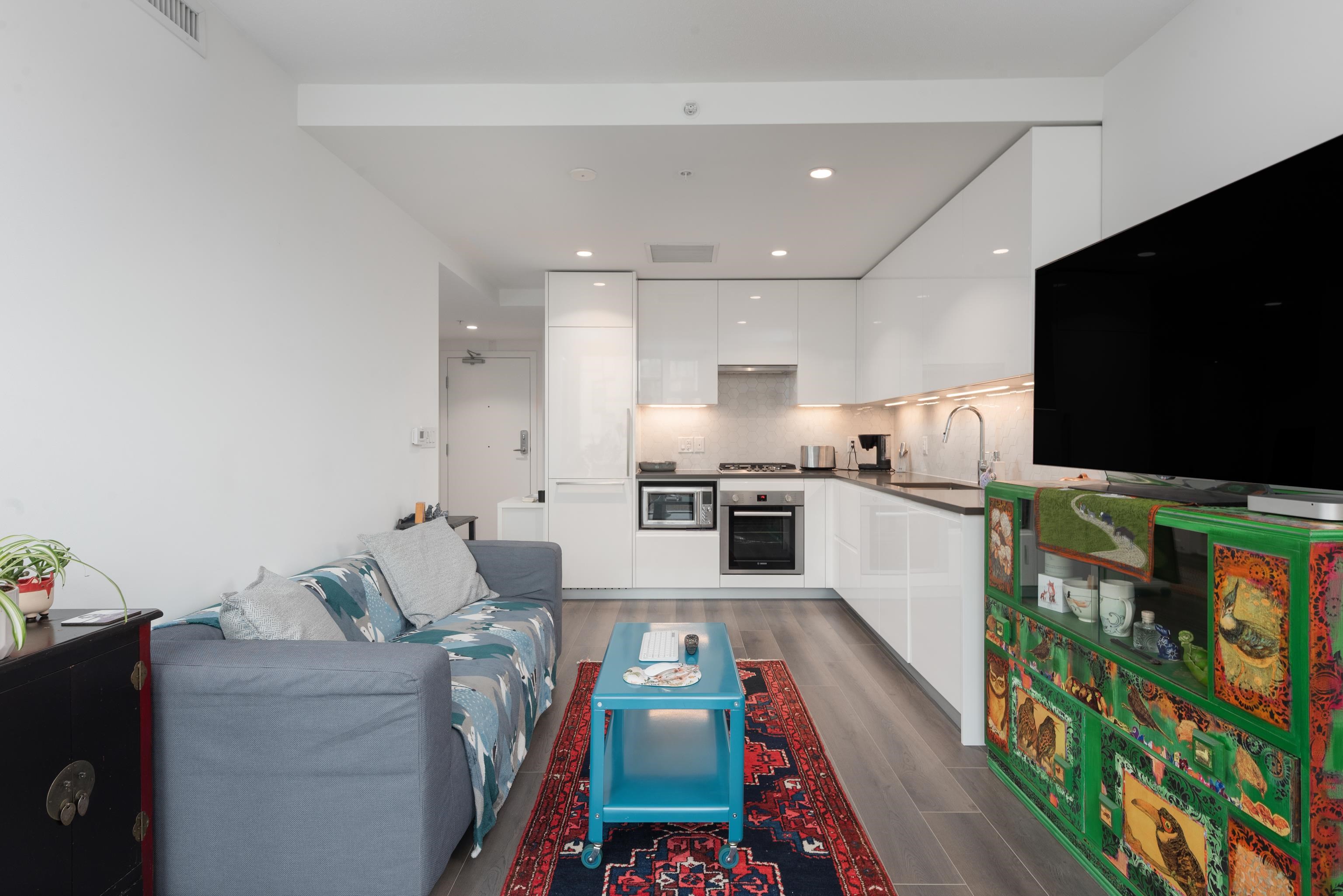 305 8138 FRASER STREET Unit: 305
