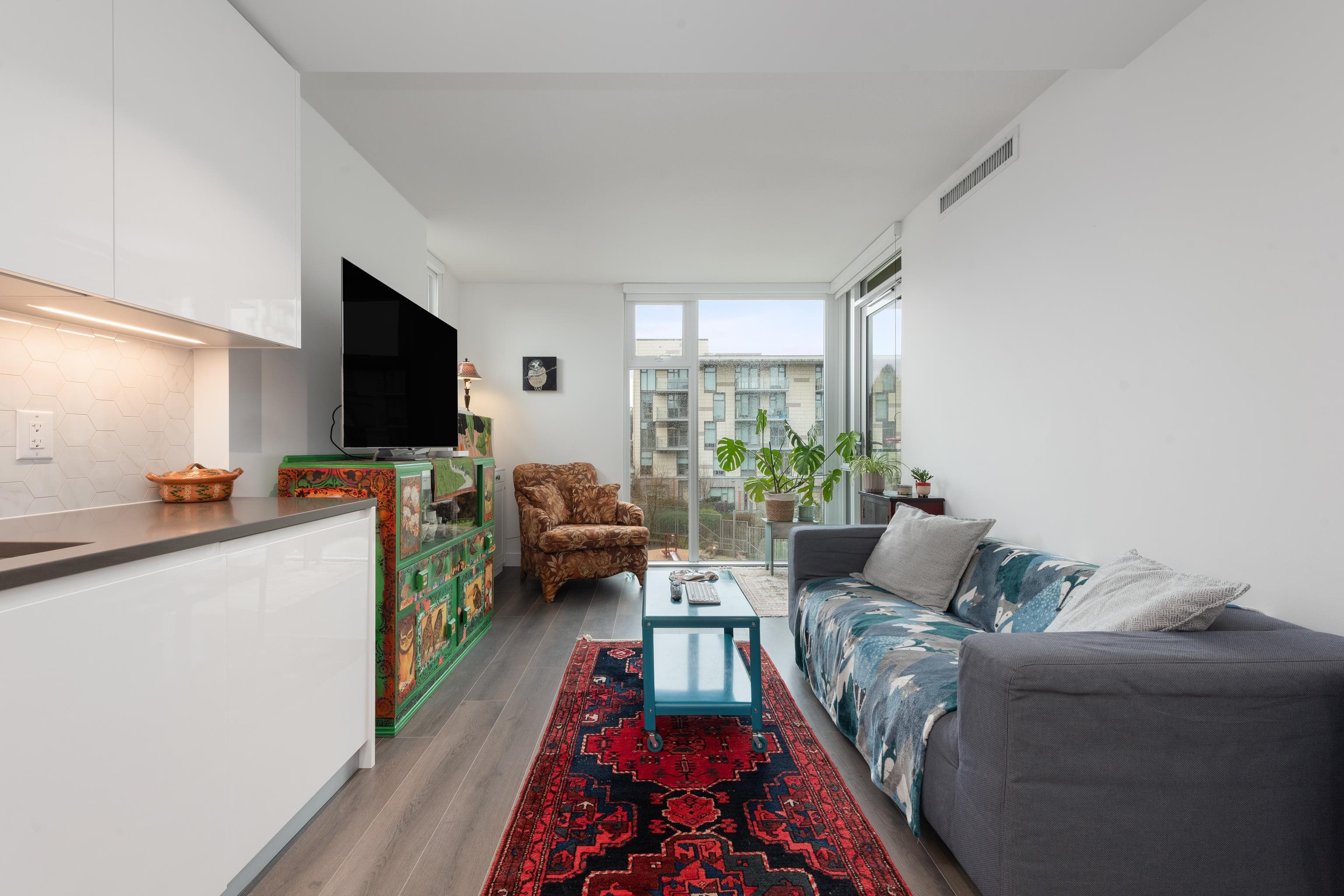 305 8138 FRASER STREET Unit: 305
