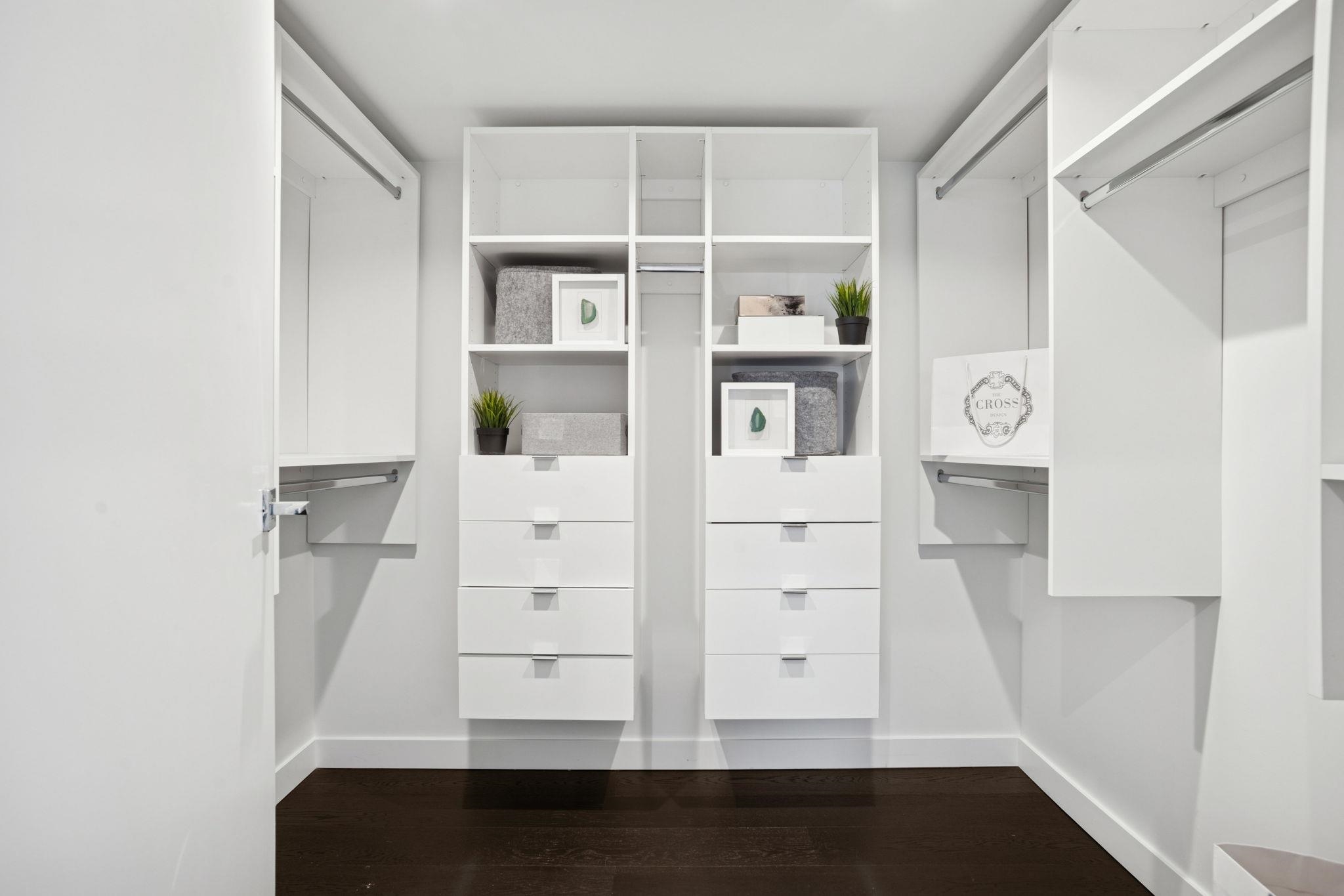3306 1111 RICHARDS STREET Unit: 3306