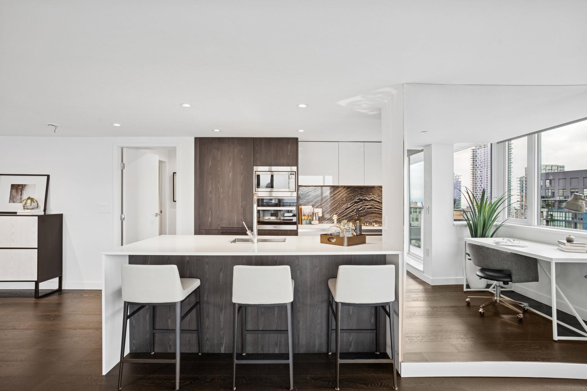 3306 1111 RICHARDS STREET Unit: 3306