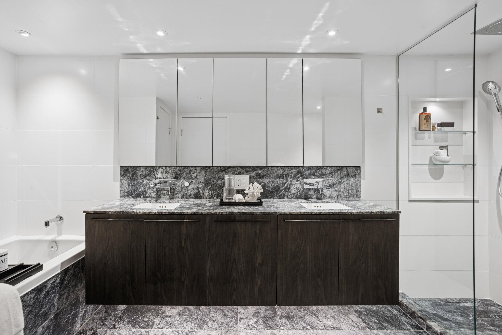 3306 1111 RICHARDS STREET Unit: 3306