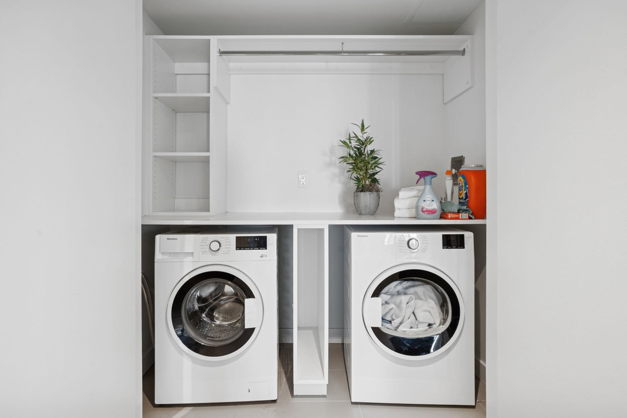 3306 1111 RICHARDS STREET Unit: 3306