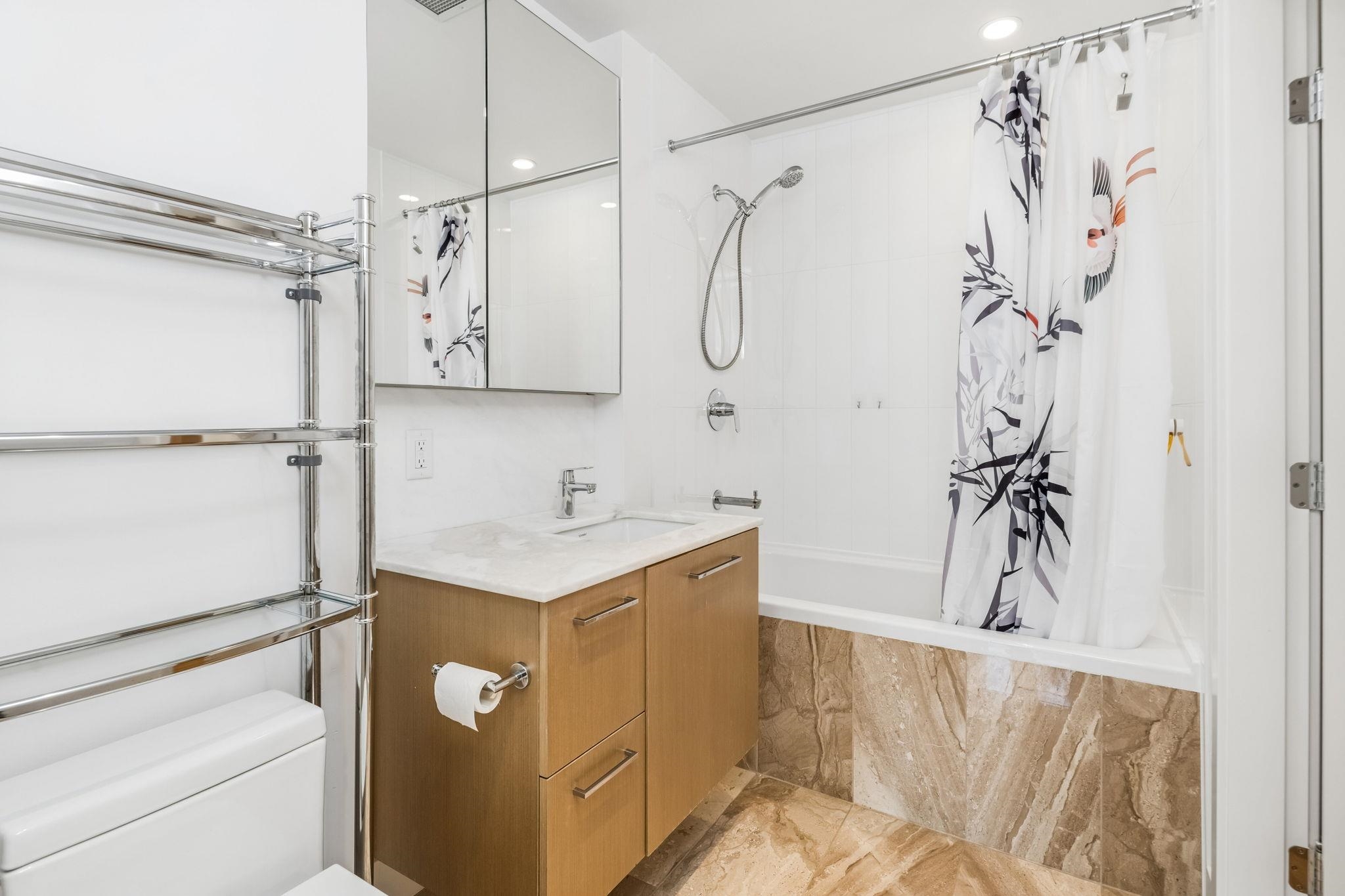 309 5115 CAMBIE STREET Unit: 309