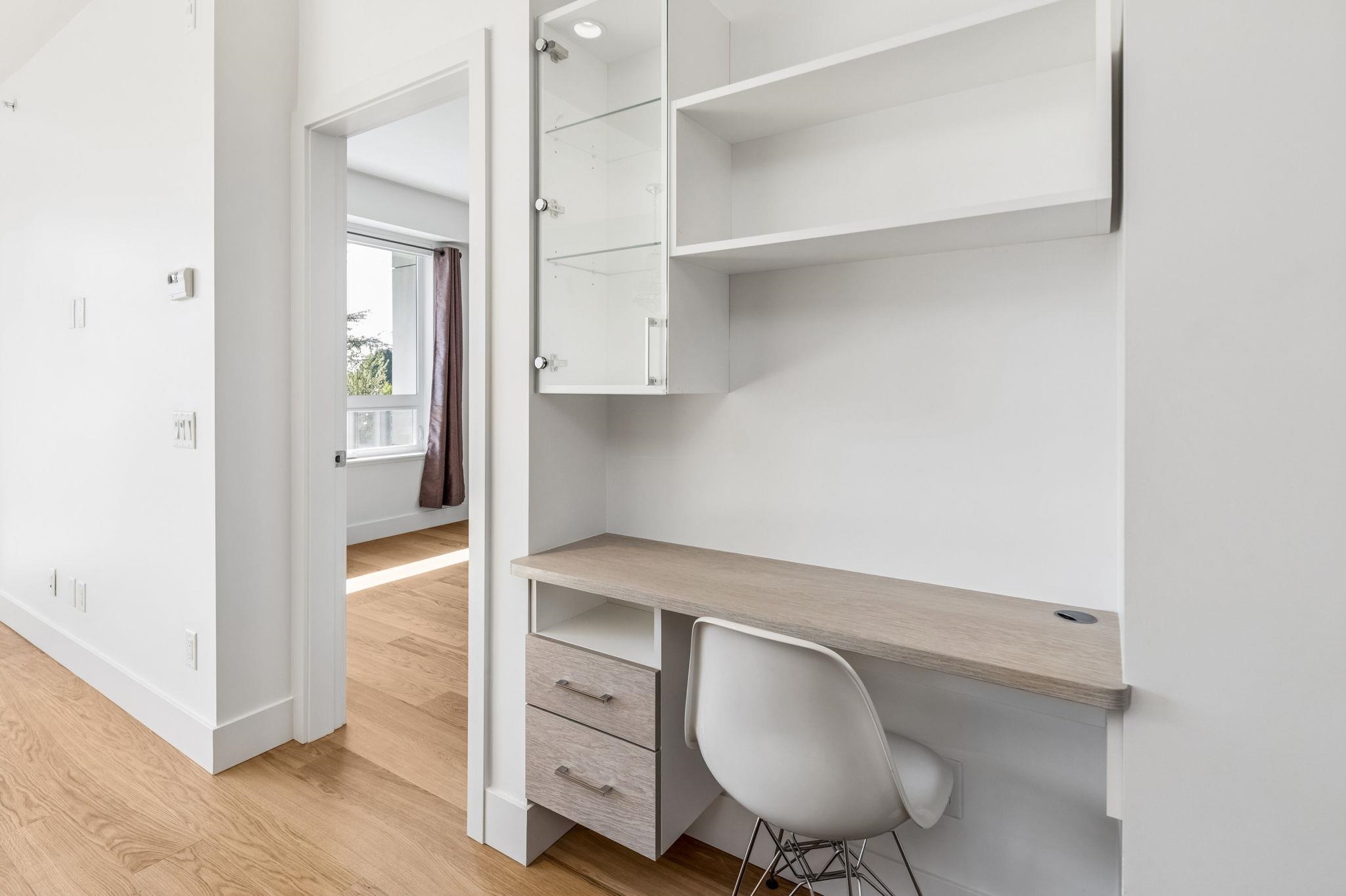 309 5115 CAMBIE STREET Unit: 309