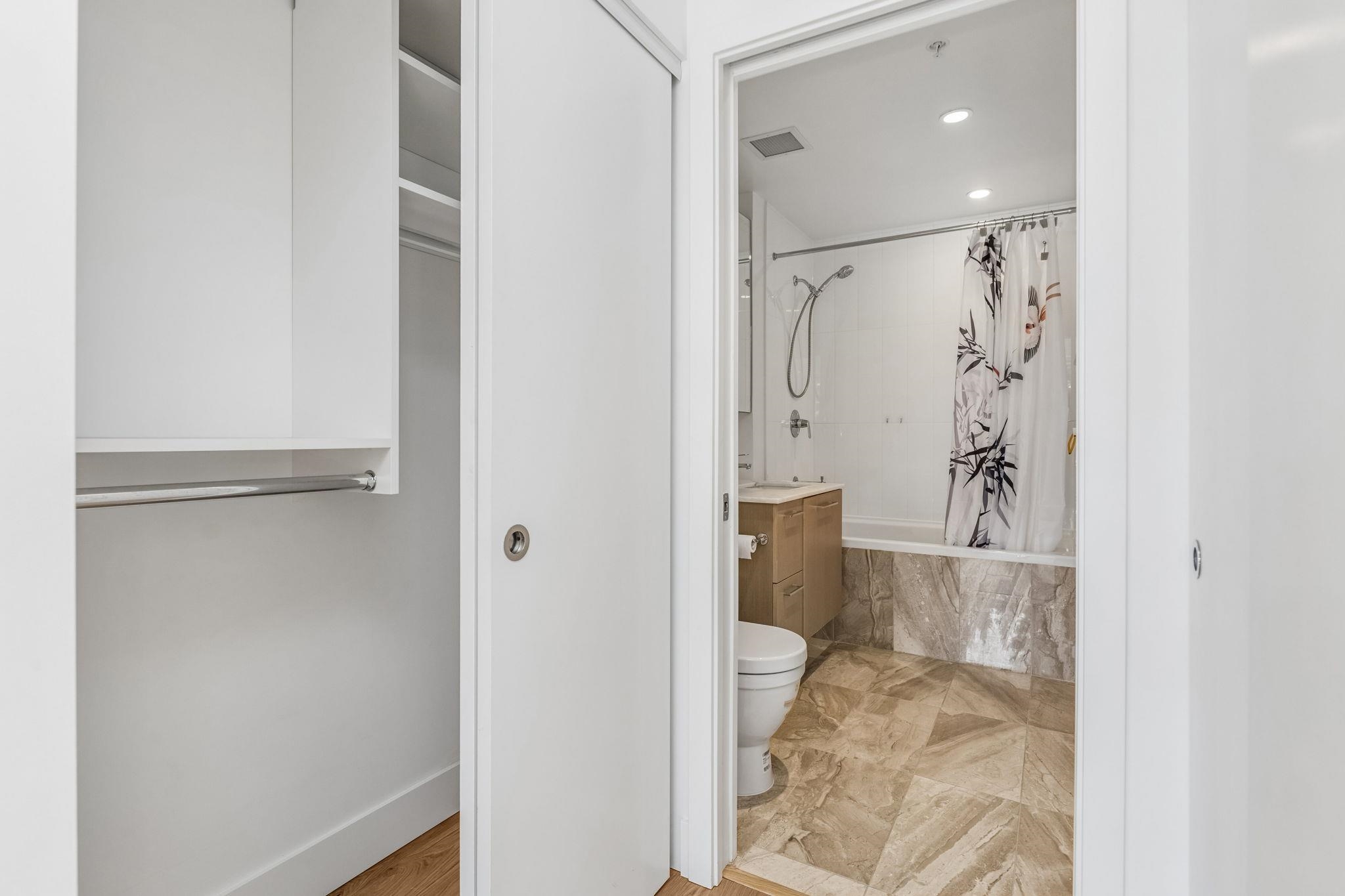309 5115 CAMBIE STREET Unit: 309