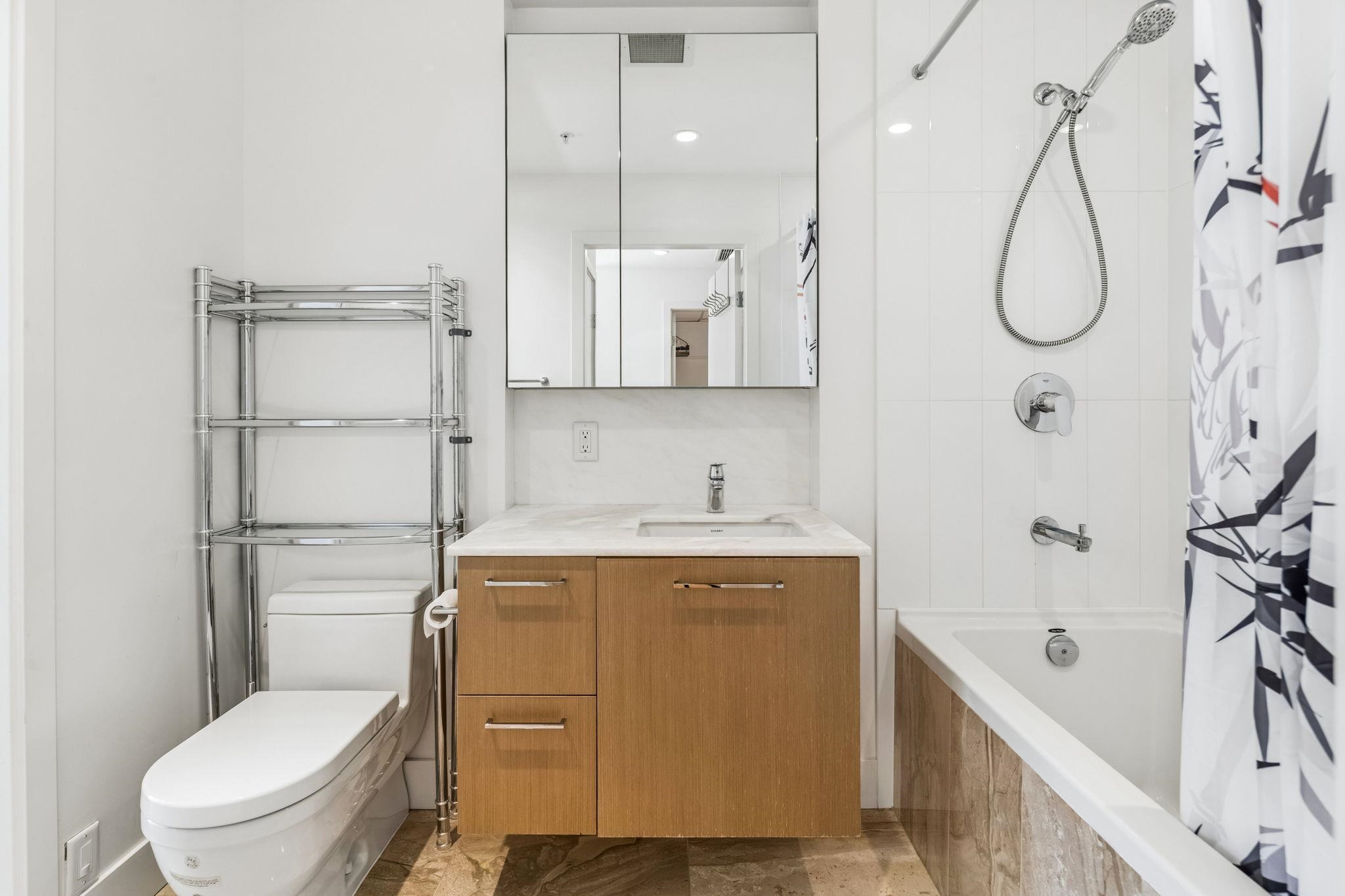 309 5115 CAMBIE STREET Unit: 309