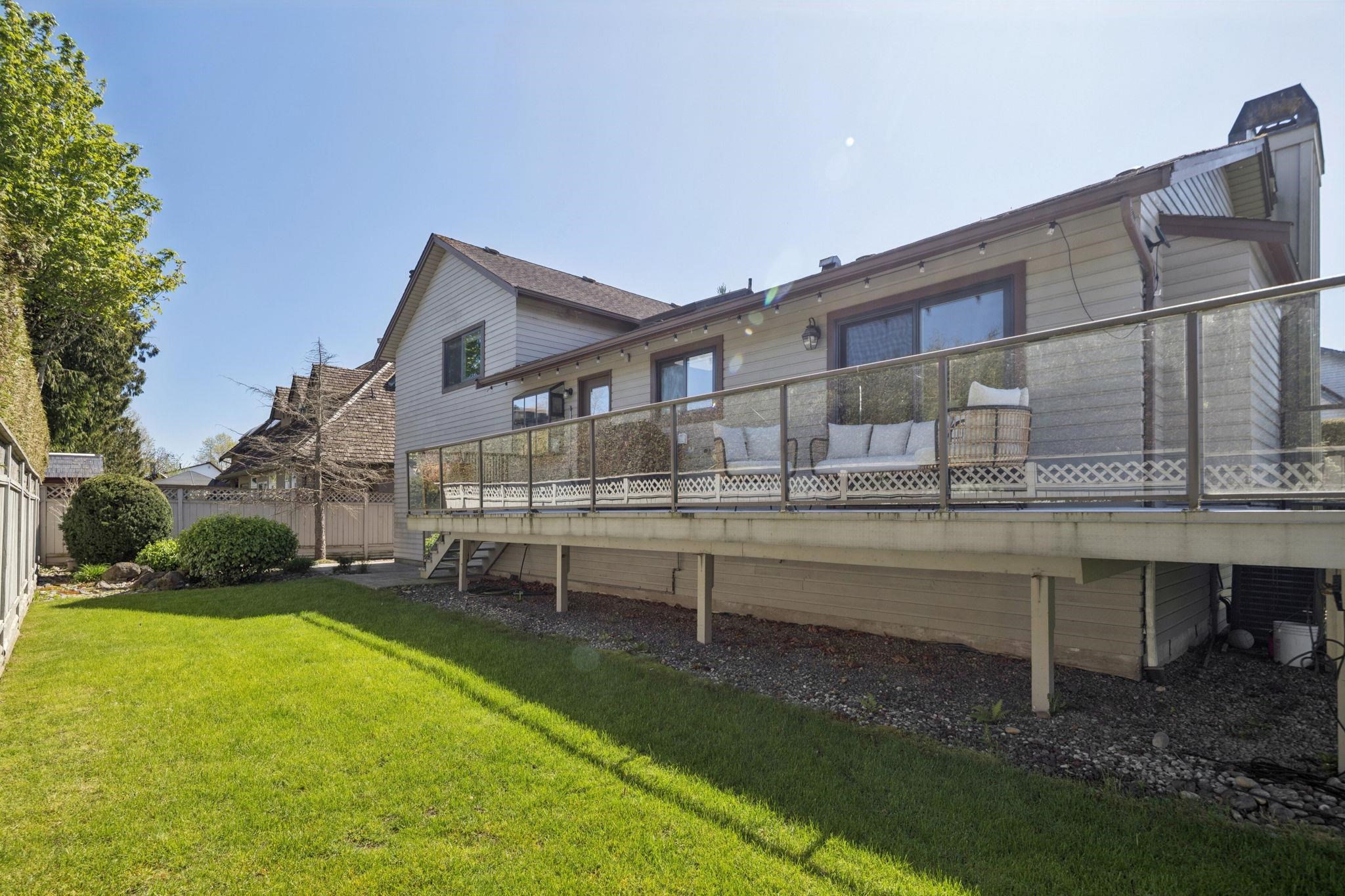 5215 BENTLEY PLACE