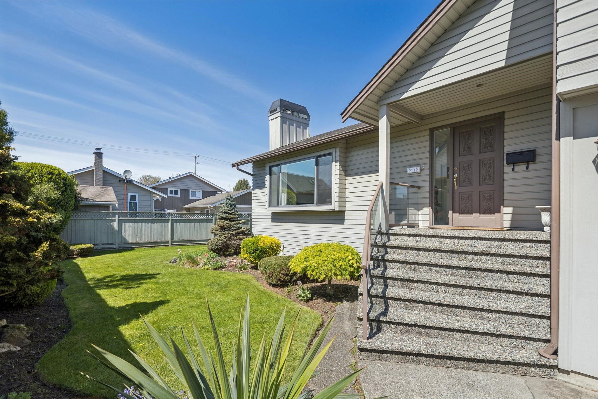5215 BENTLEY PLACE