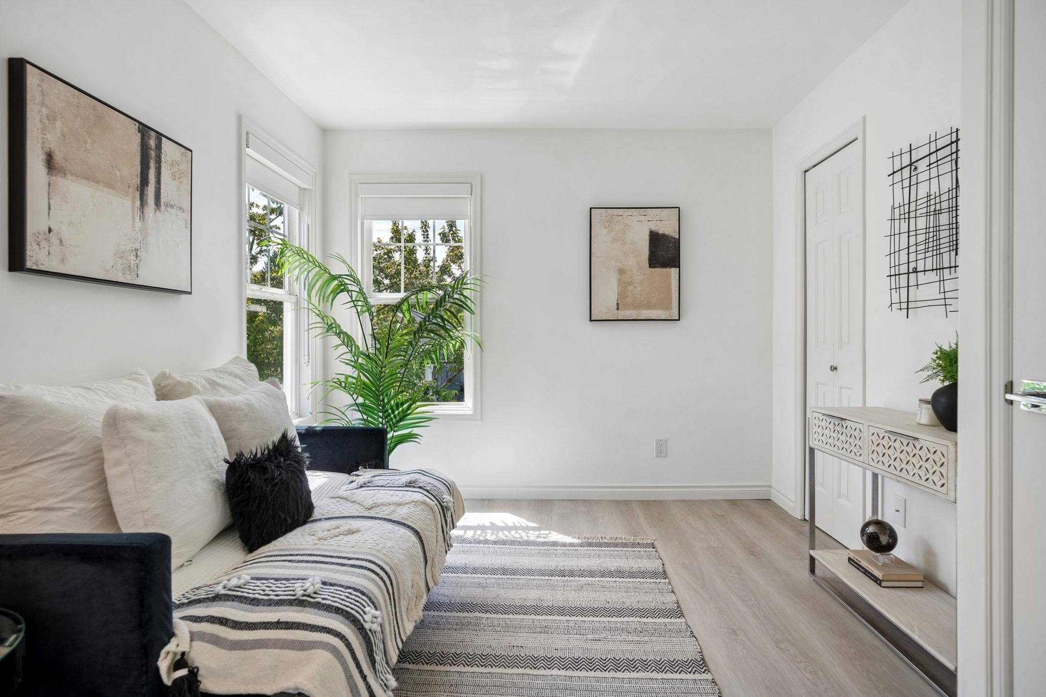 305 962 W 16TH AVENUE Unit: 305