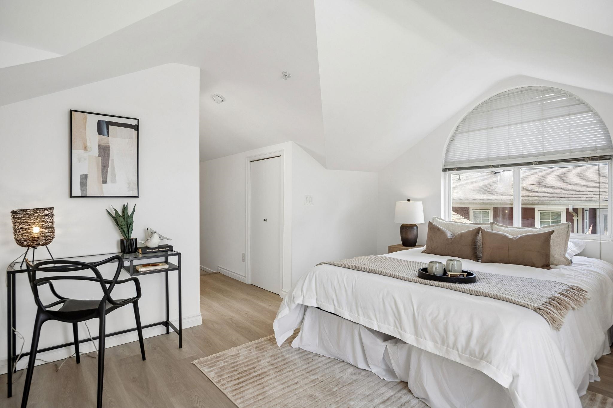 305 962 W 16TH AVENUE Unit: 305