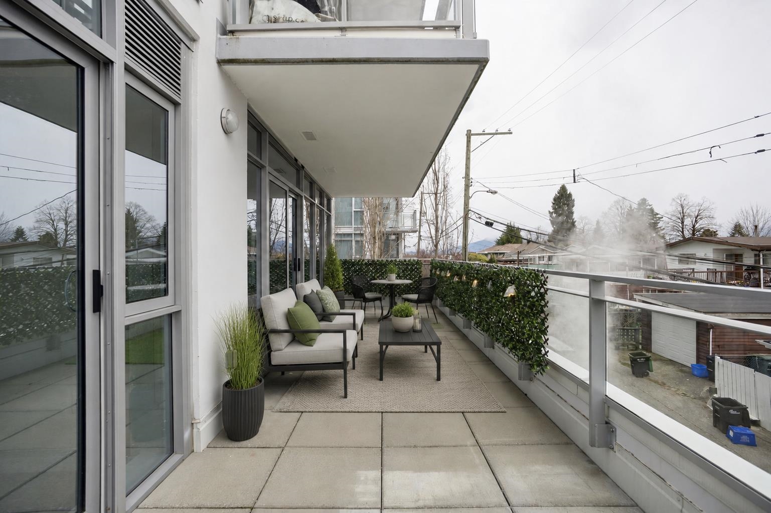 302 2455 KINGSWAY Unit: 302