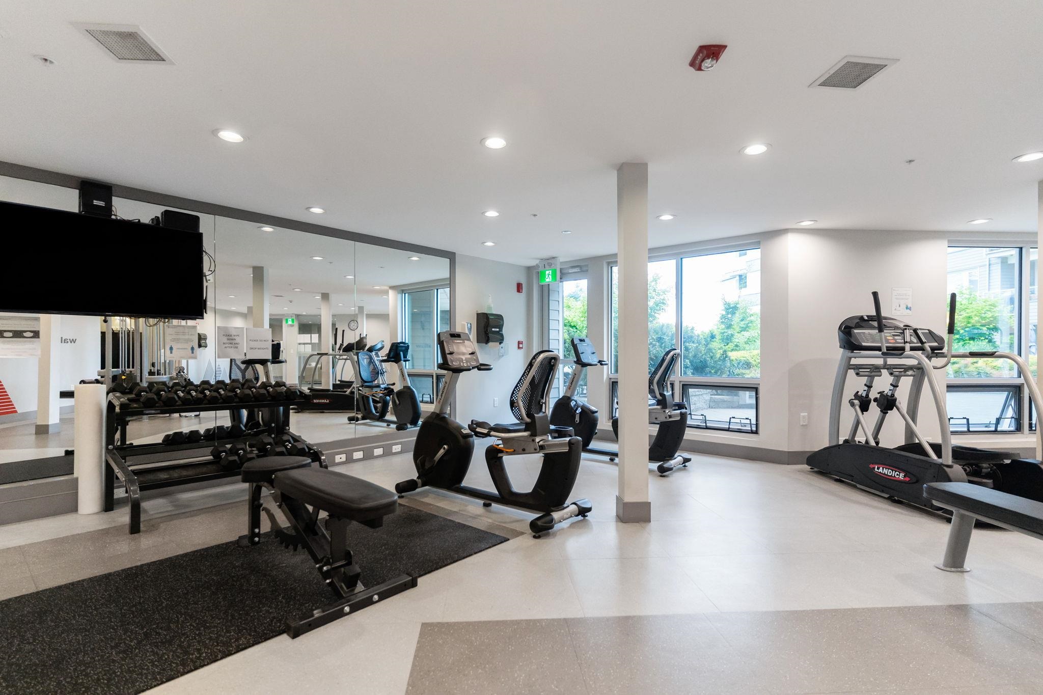 502 255 W 1ST STREET Unit: 502