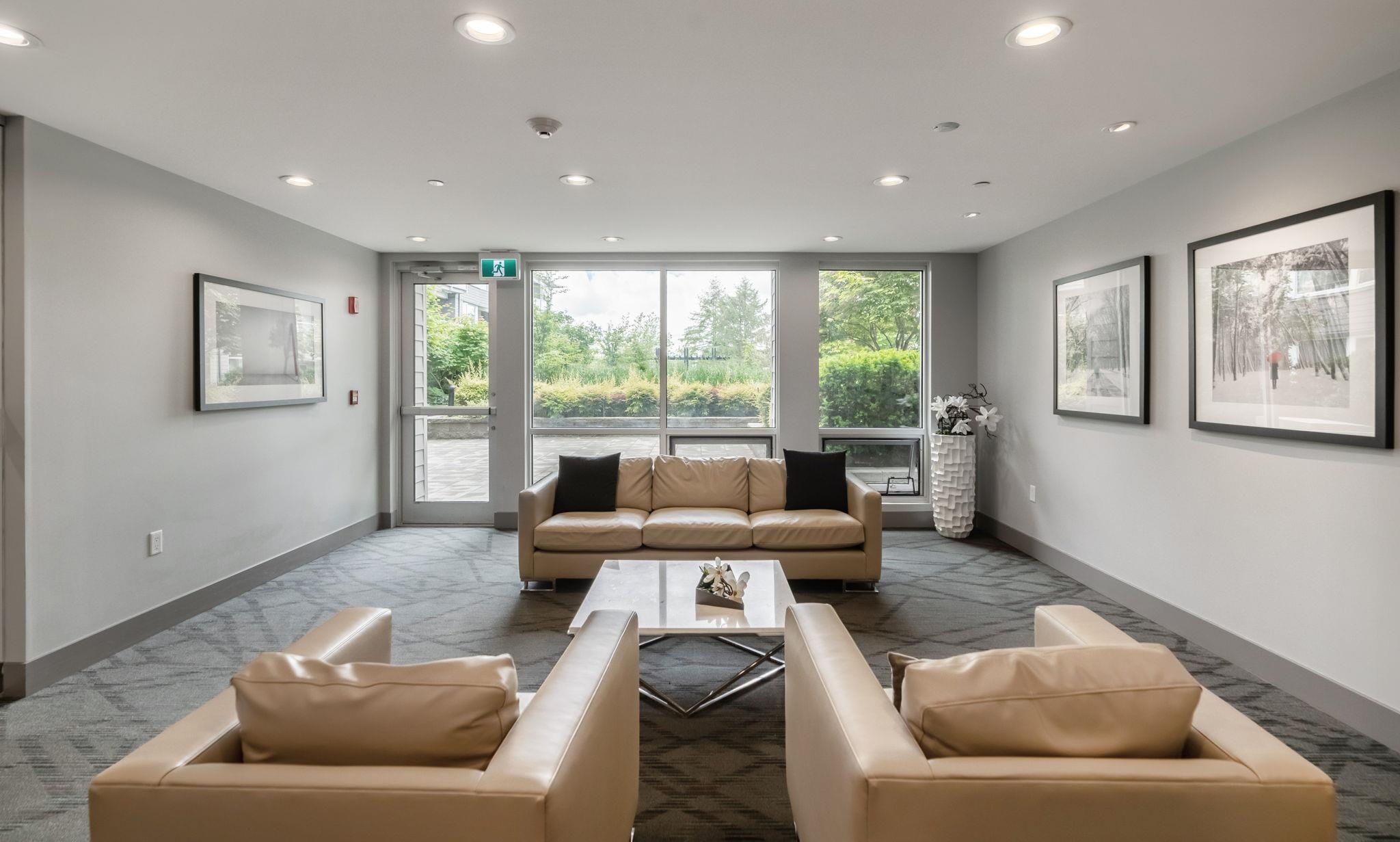 502 255 W 1ST STREET Unit: 502