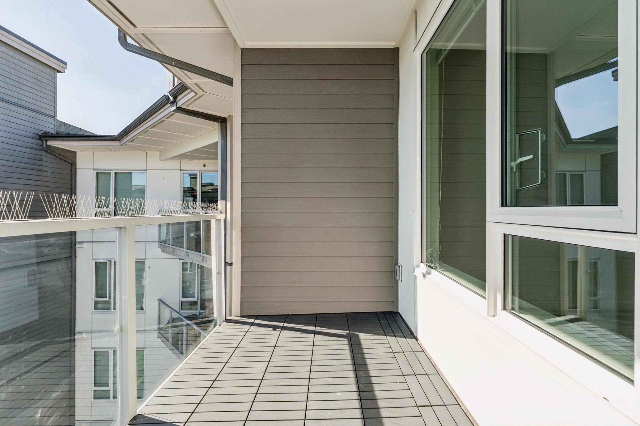 502 255 W 1ST STREET Unit: 502