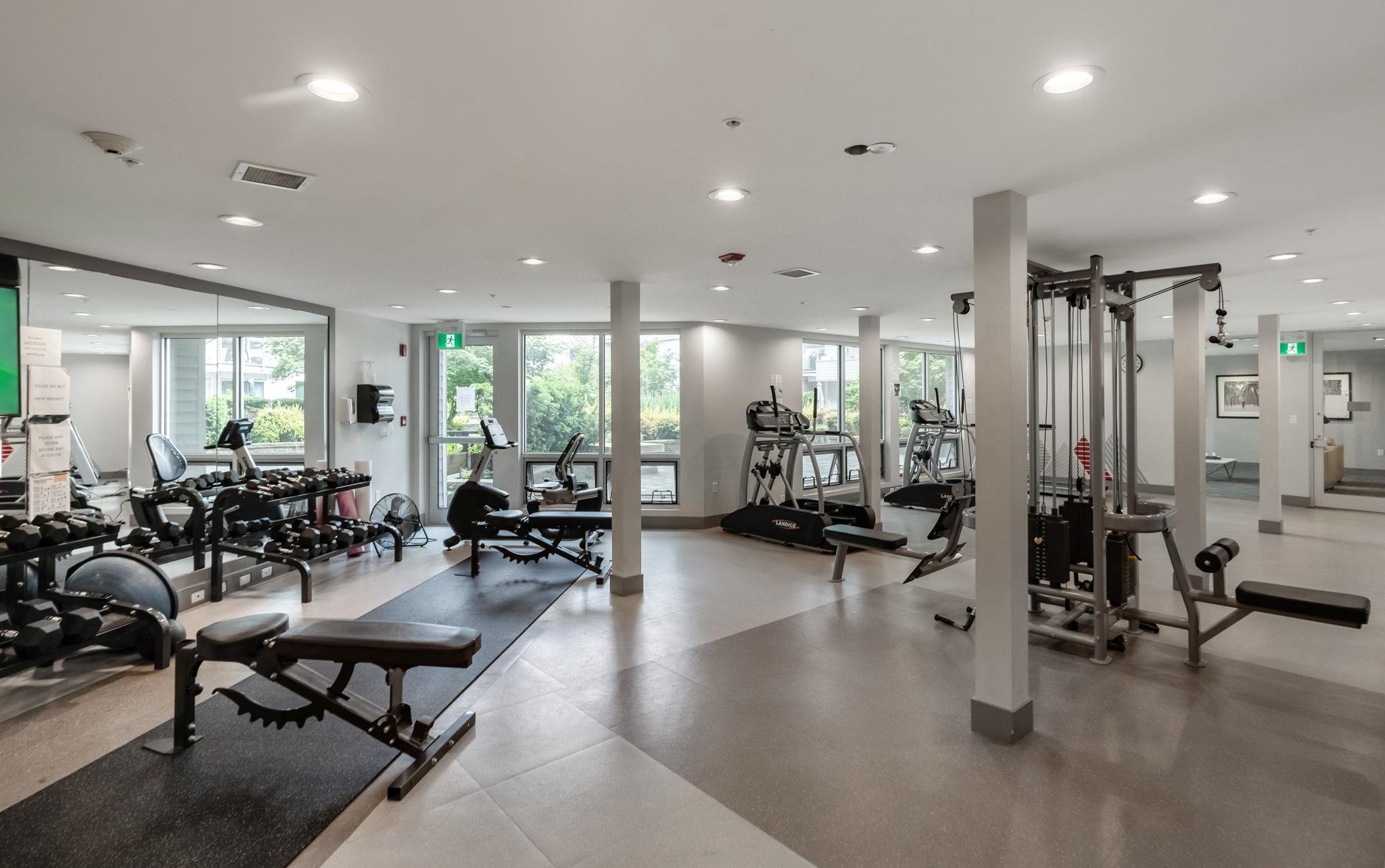 502 255 W 1ST STREET Unit: 502