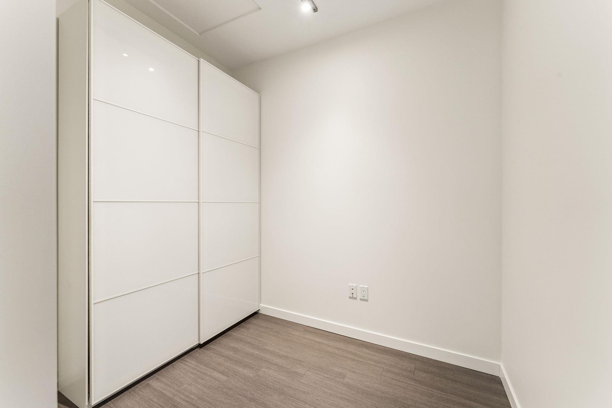 502 255 W 1ST STREET Unit: 502