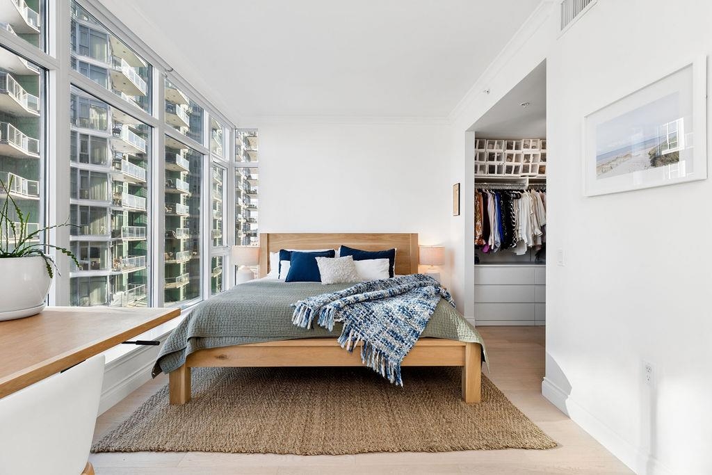 409 185 VICTORY SHIP WAY Unit: 409