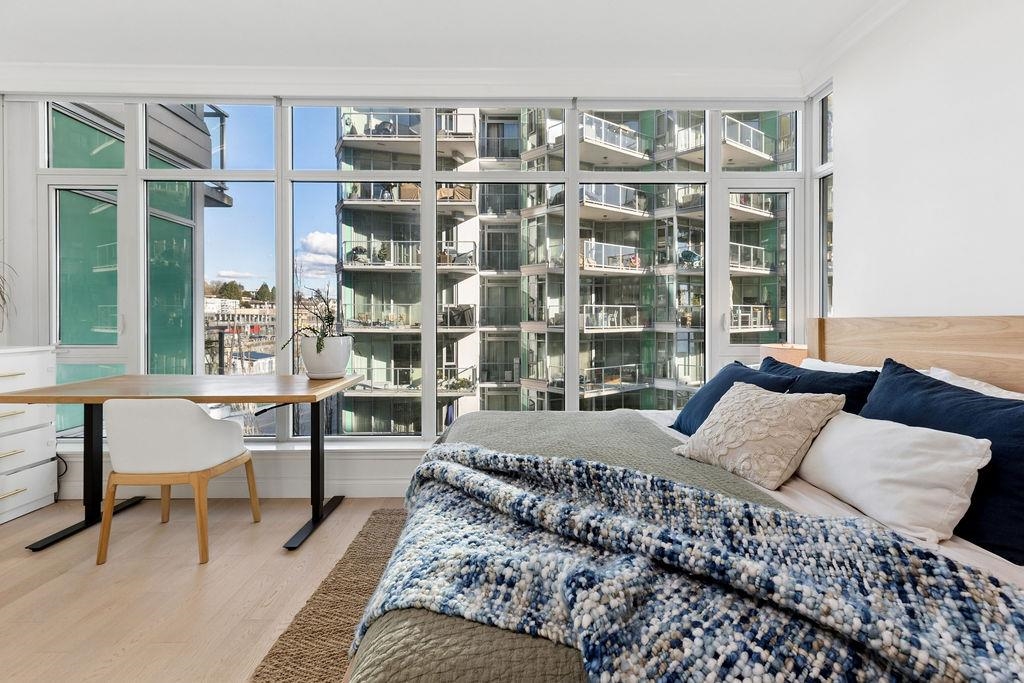 409 185 VICTORY SHIP WAY Unit: 409