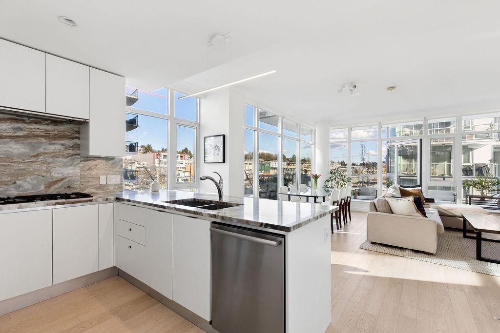 409 185 VICTORY SHIP WAY Unit: 409