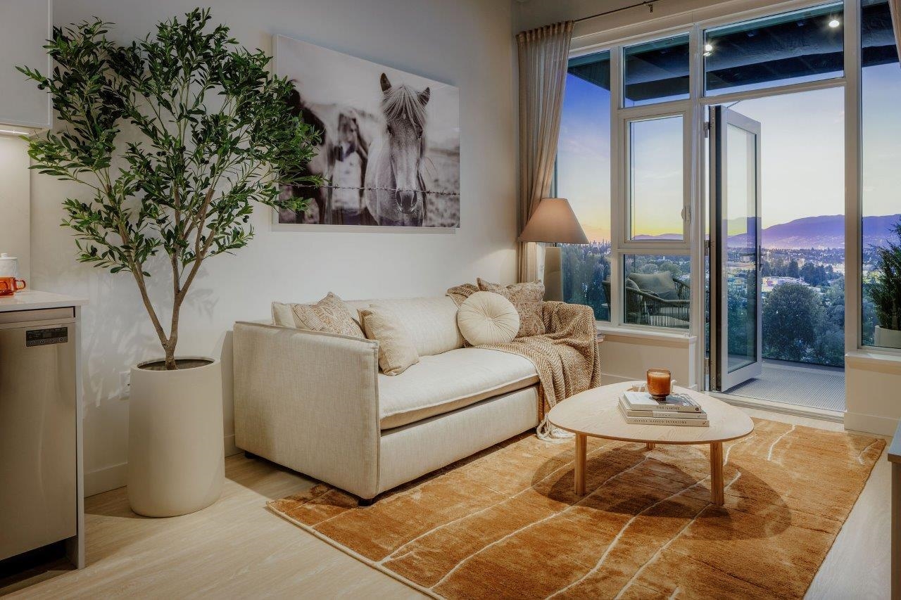 409 3633 WILLINGDON AVENUE Unit: 409