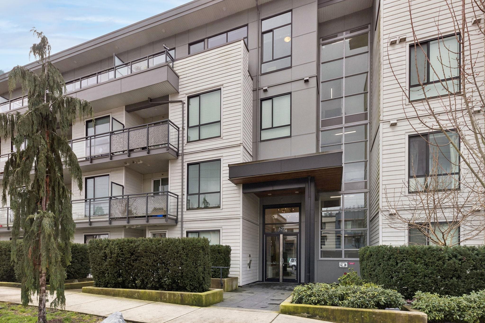 211 625 E 3RD STREET Unit: 211