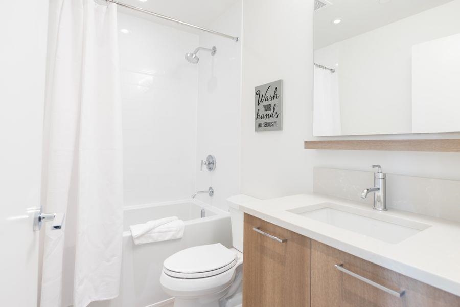 702 258 NELSON'S COURT Unit: 702