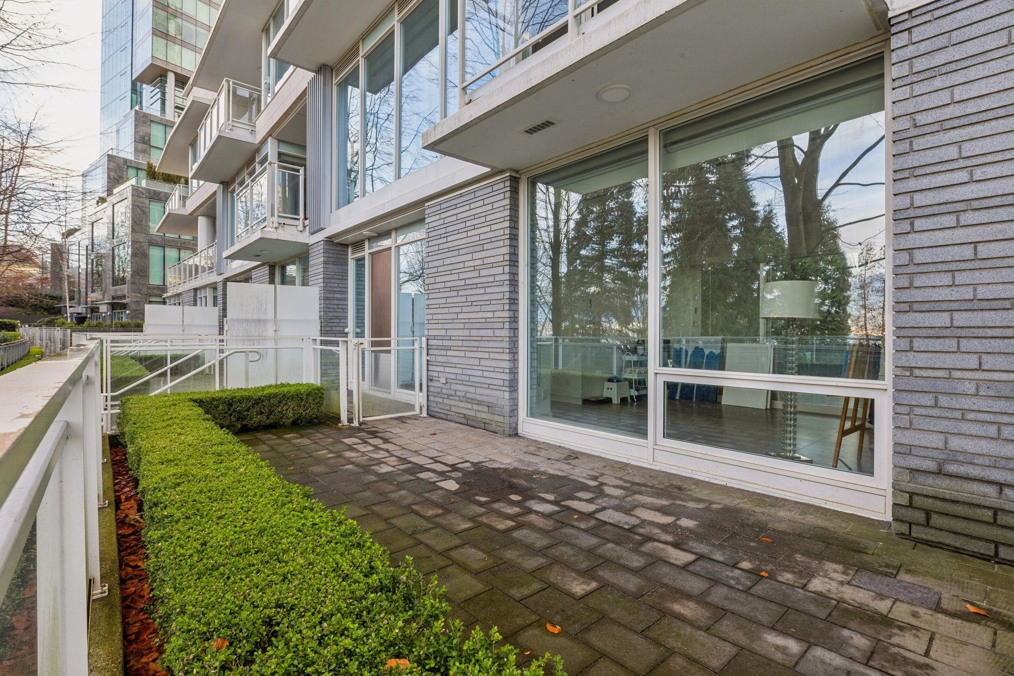 TH102 1139 W CORDOVA STREET Unit: TH102