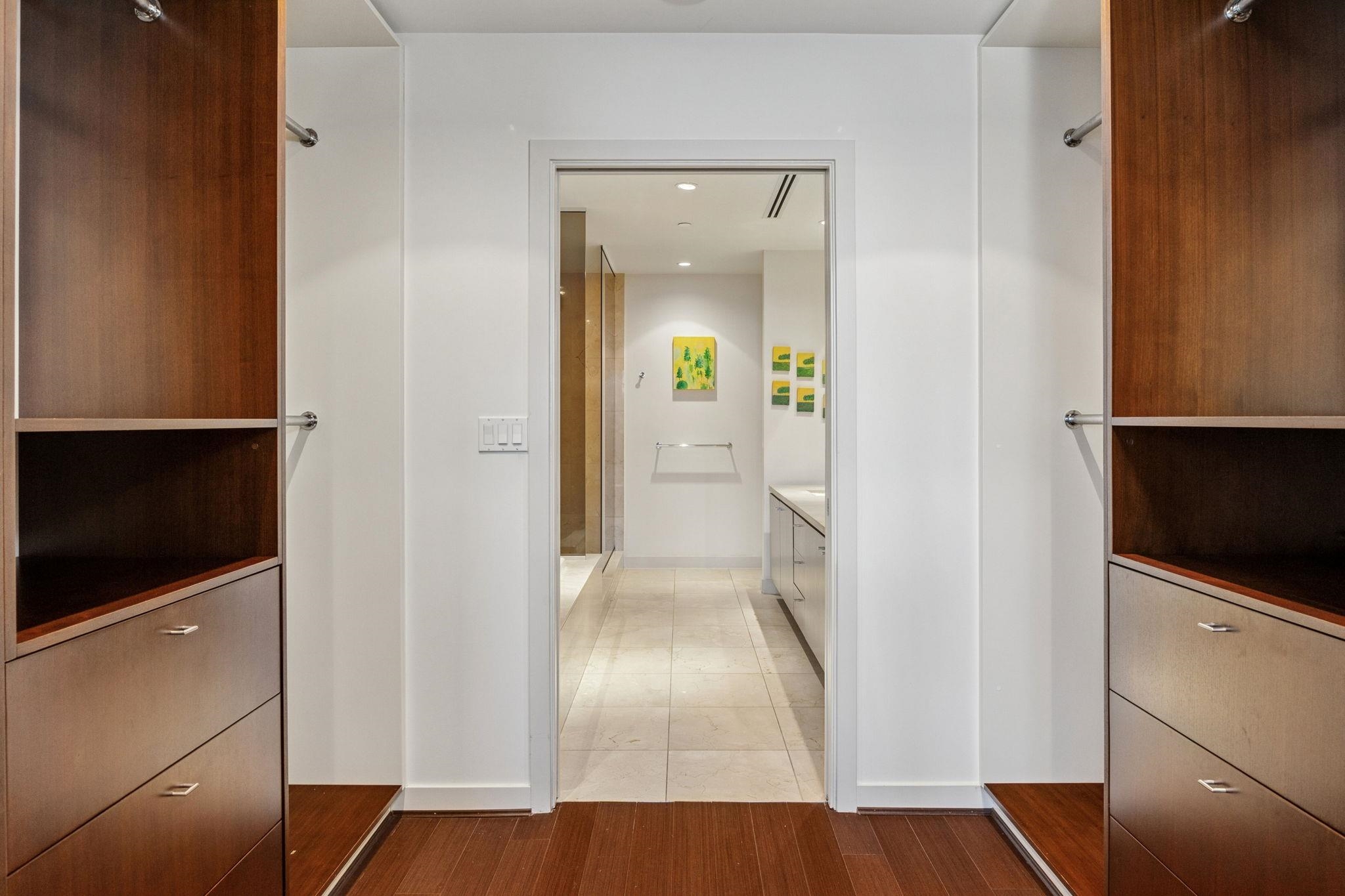 TH102 1139 W CORDOVA STREET Unit: TH102